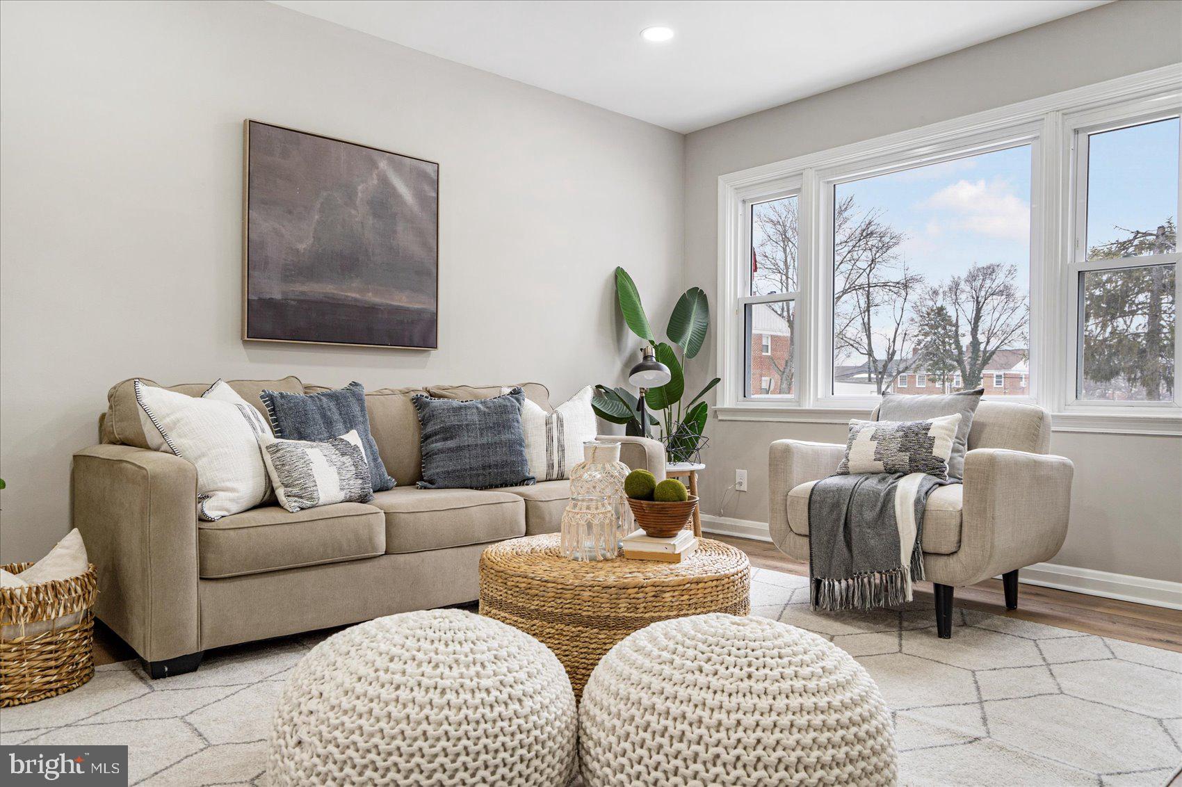 GLEN OAKS - Residential