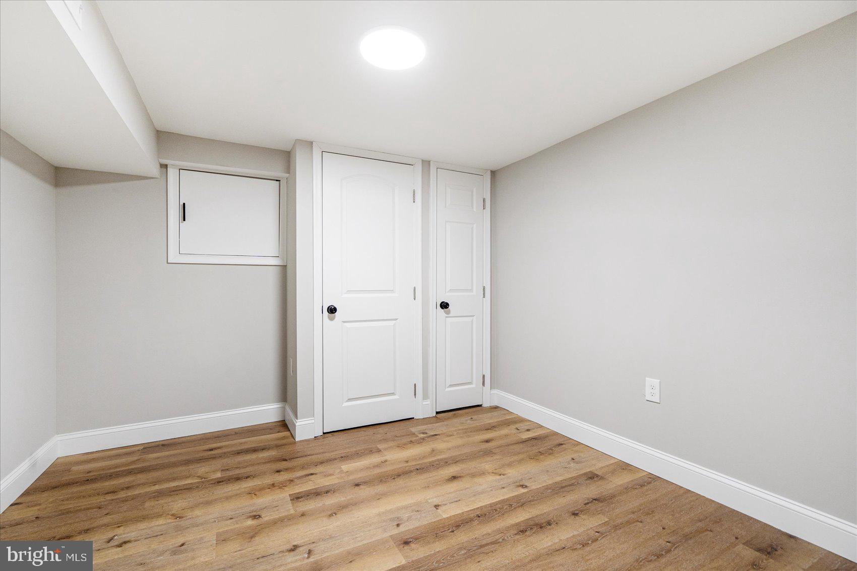 GLEN OAKS - Residential