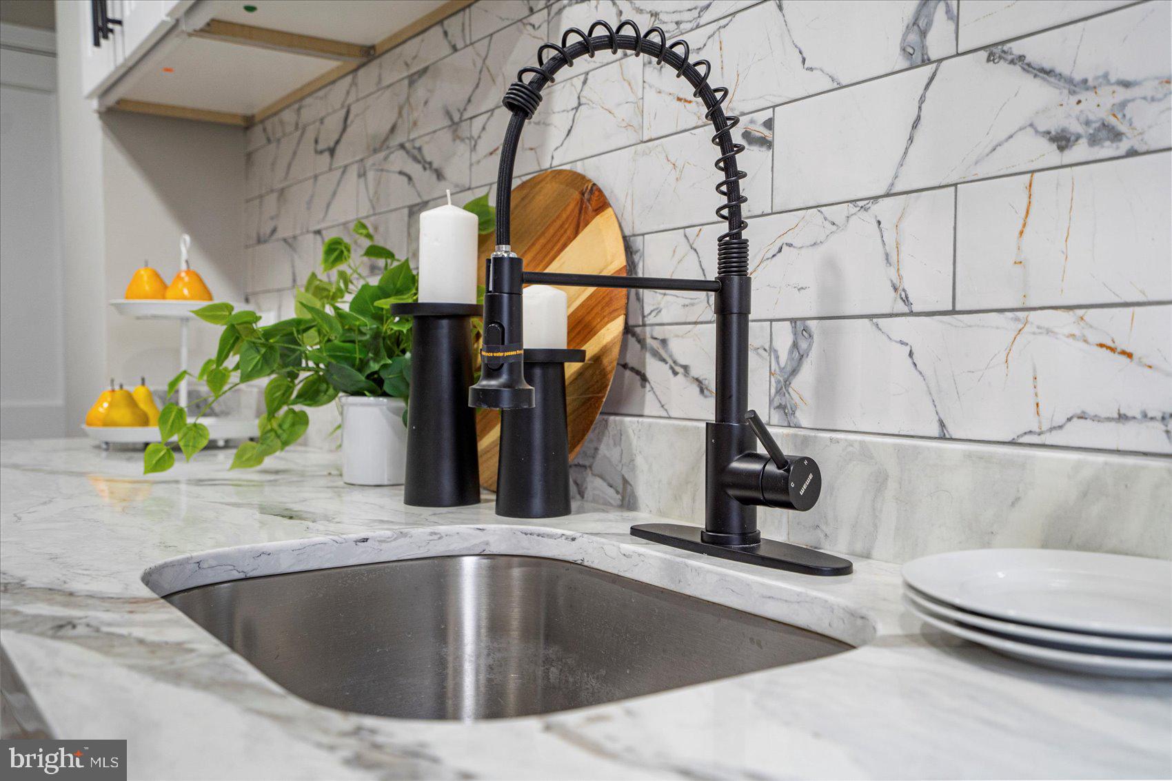 GLEN OAKS - Residential