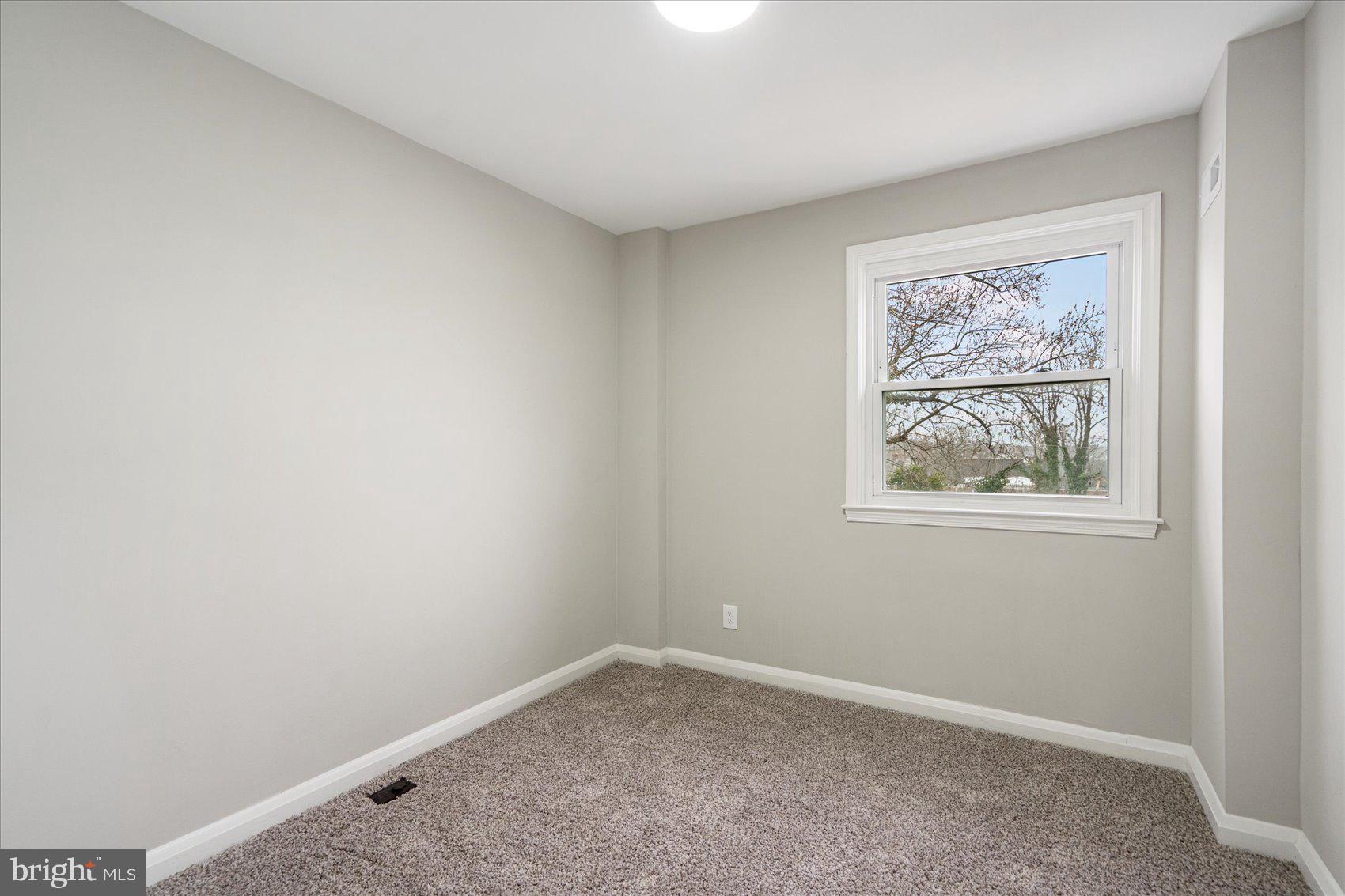 GLEN OAKS - Residential