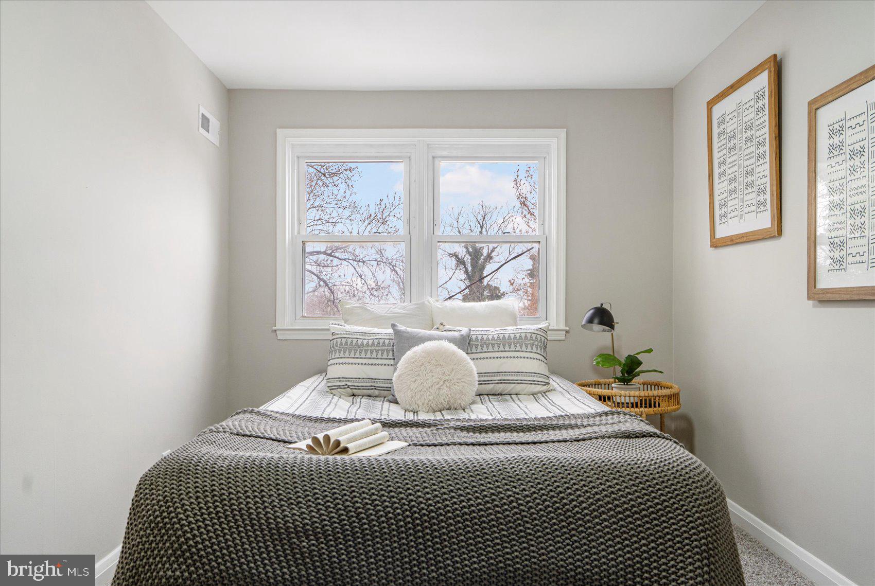 GLEN OAKS - Residential