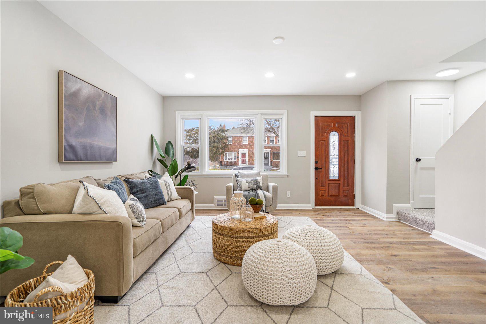 GLEN OAKS - Residential