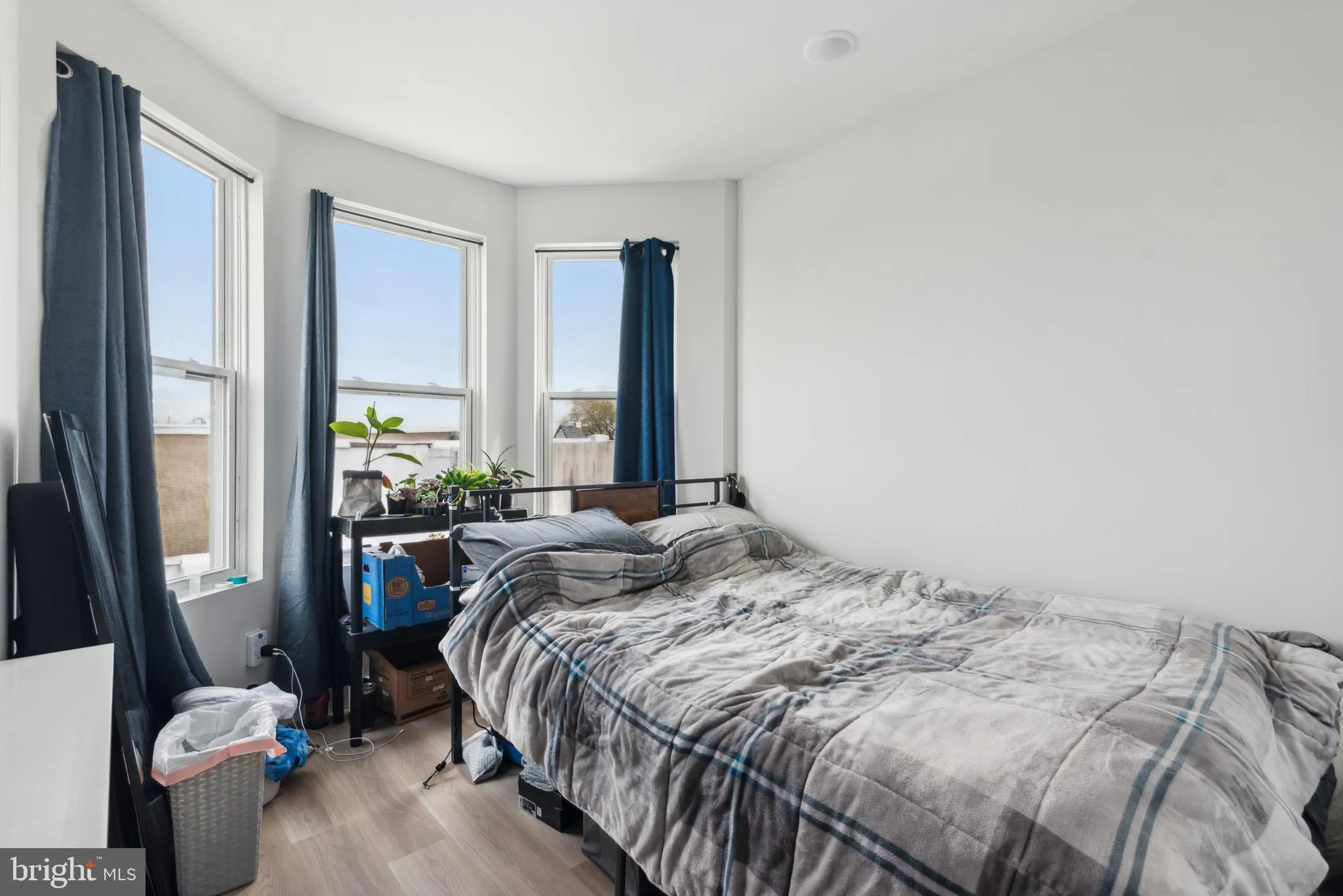 Philadelphia, Pennsylvania 19104, United States, 4 Bedrooms Bedrooms, ,4 BathroomsBathrooms,Residential,Active,94581