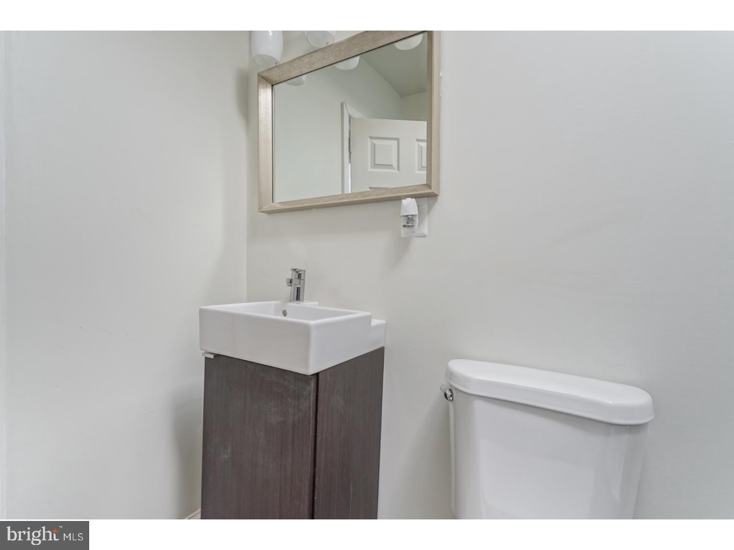 OXFORD CIRCLE - Residential