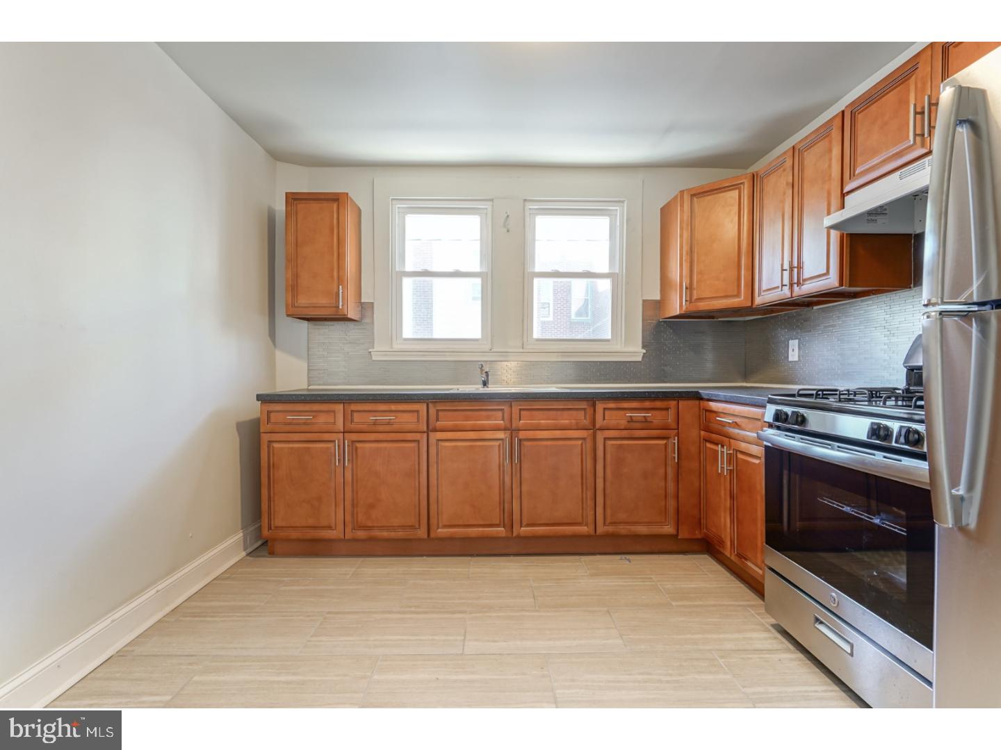 OXFORD CIRCLE - Residential