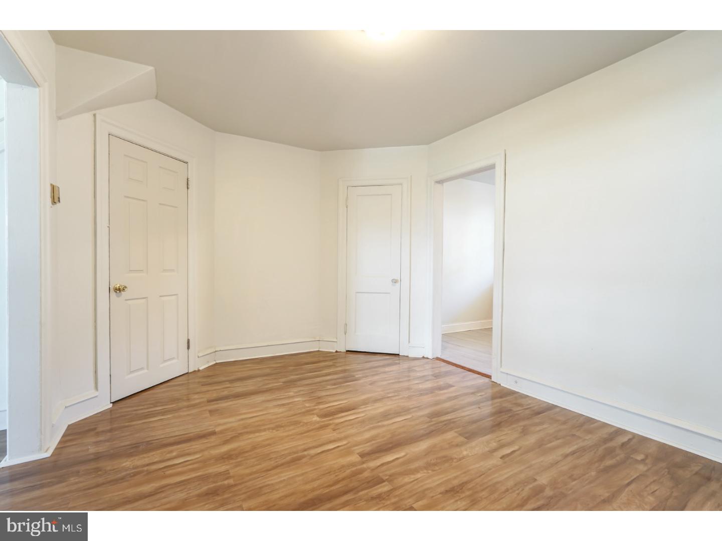 OXFORD CIRCLE - Residential