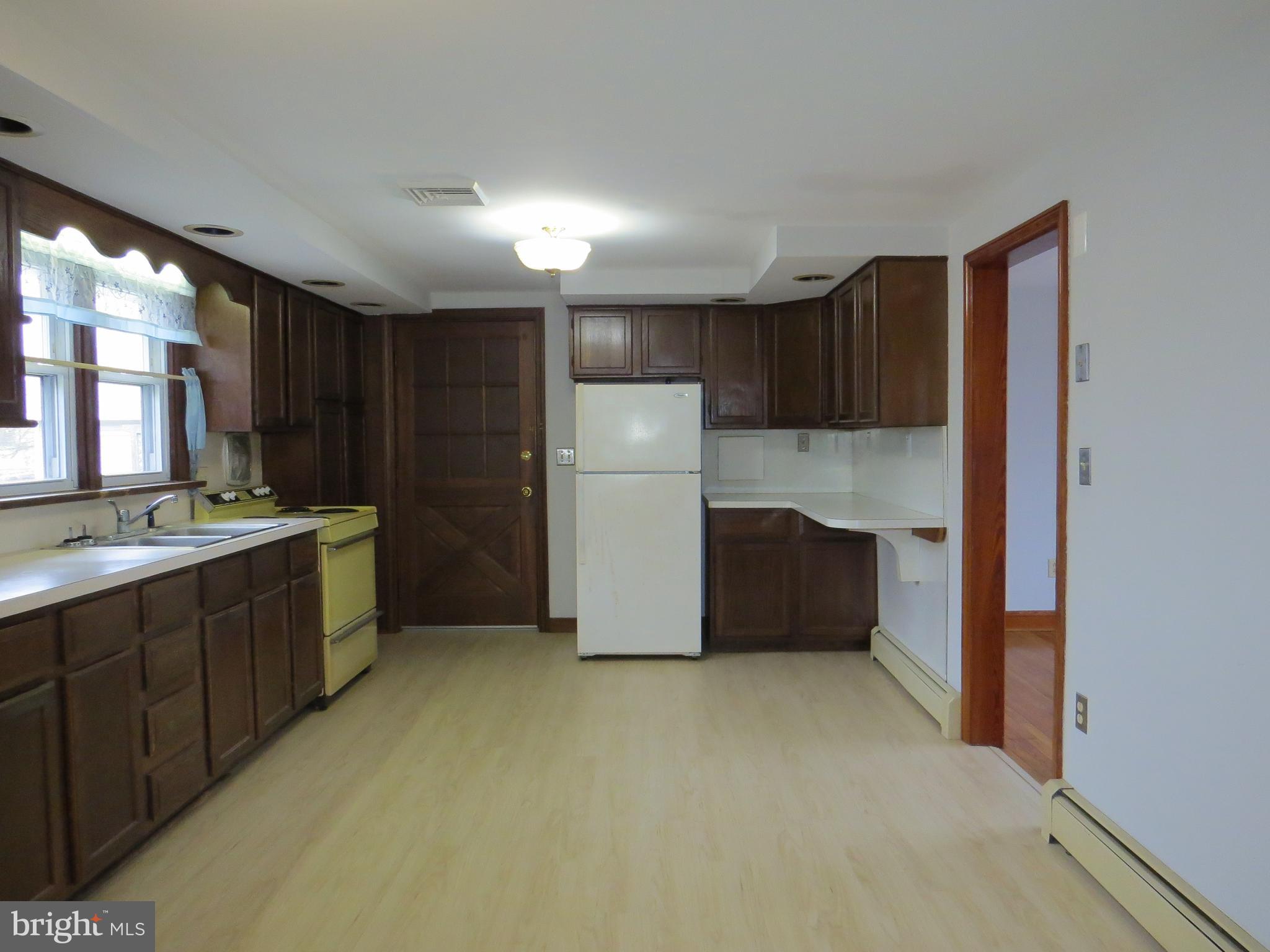 HAMPSTEAD - Residential Lease