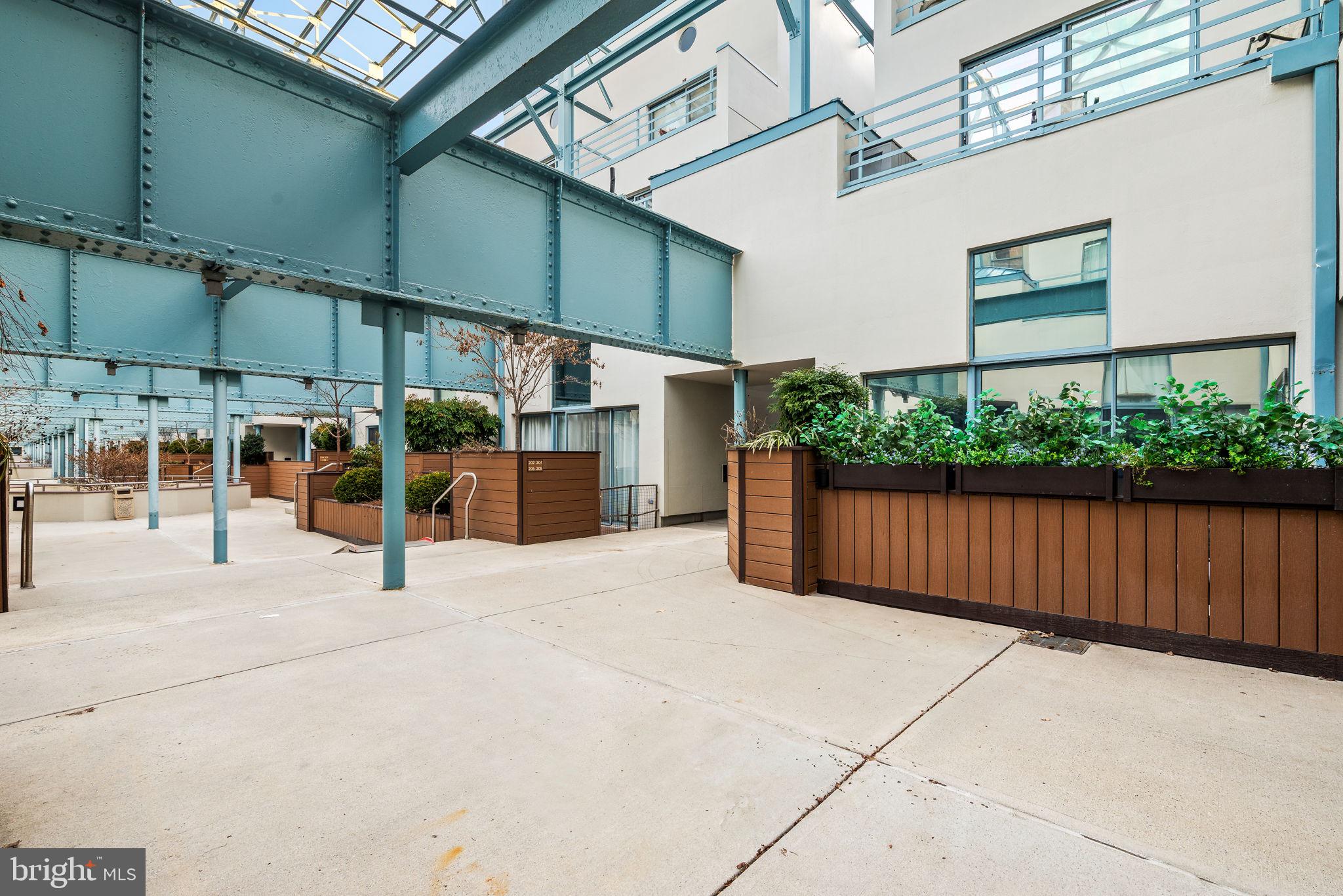 PENN'S LANDING - Residential