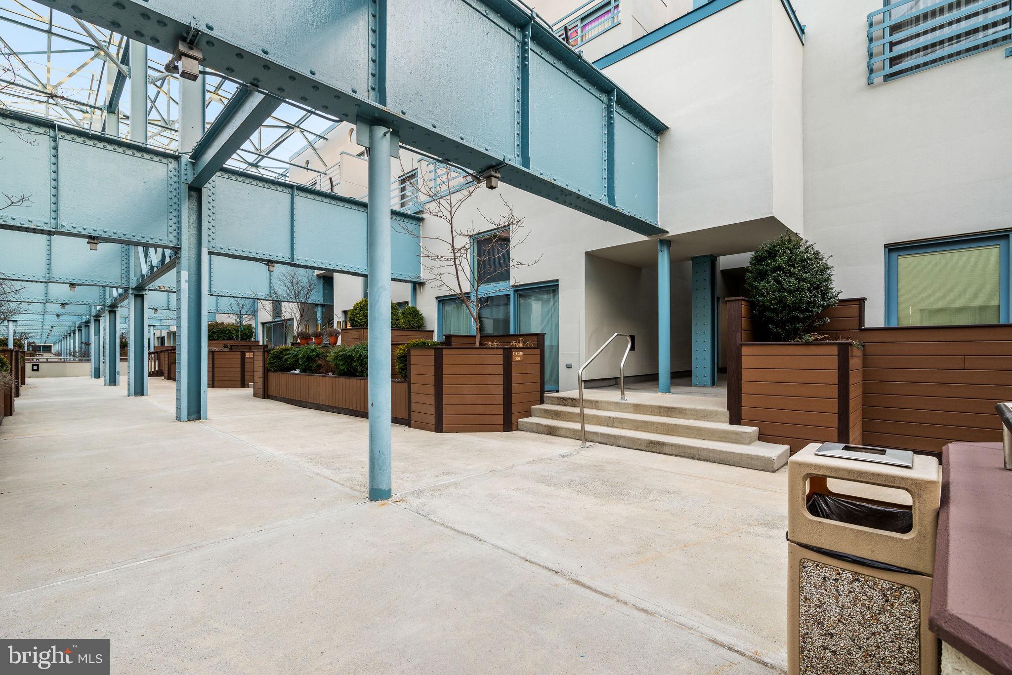 PENN'S LANDING - Residential