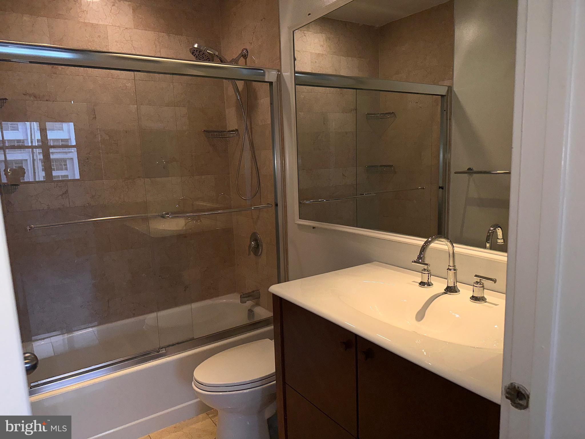 3 COLUMBUS BOULEVARD PL269