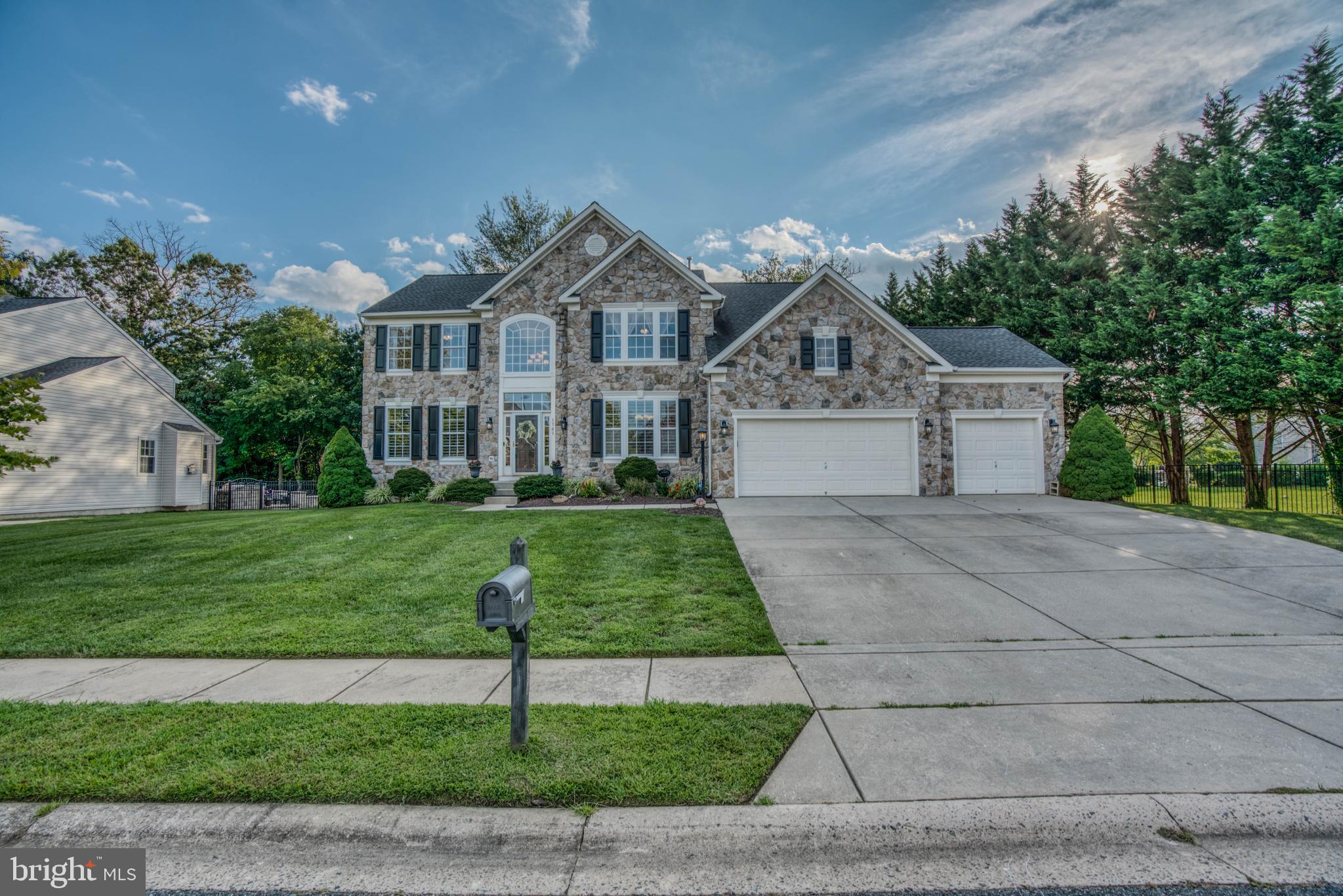 STONE RIDGE - Residential