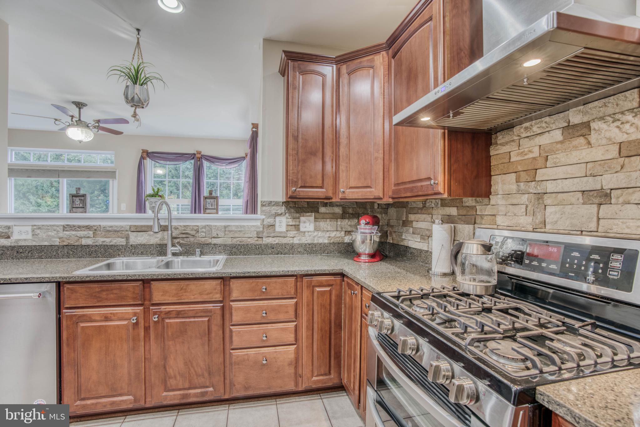 STONE RIDGE - Residential