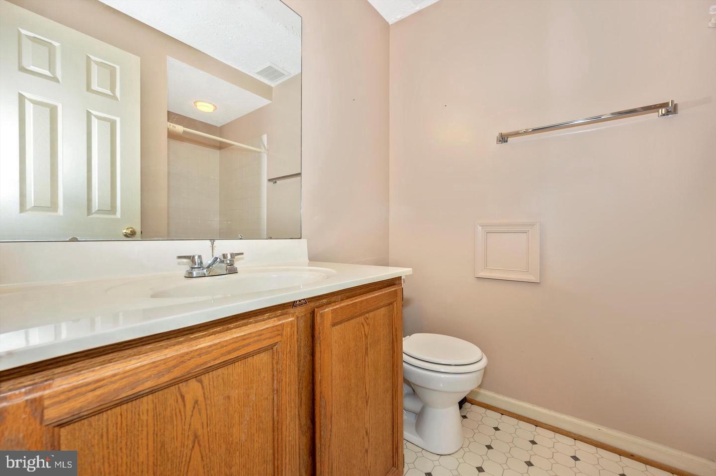 MONTGOMERY MEADOWS - Residential