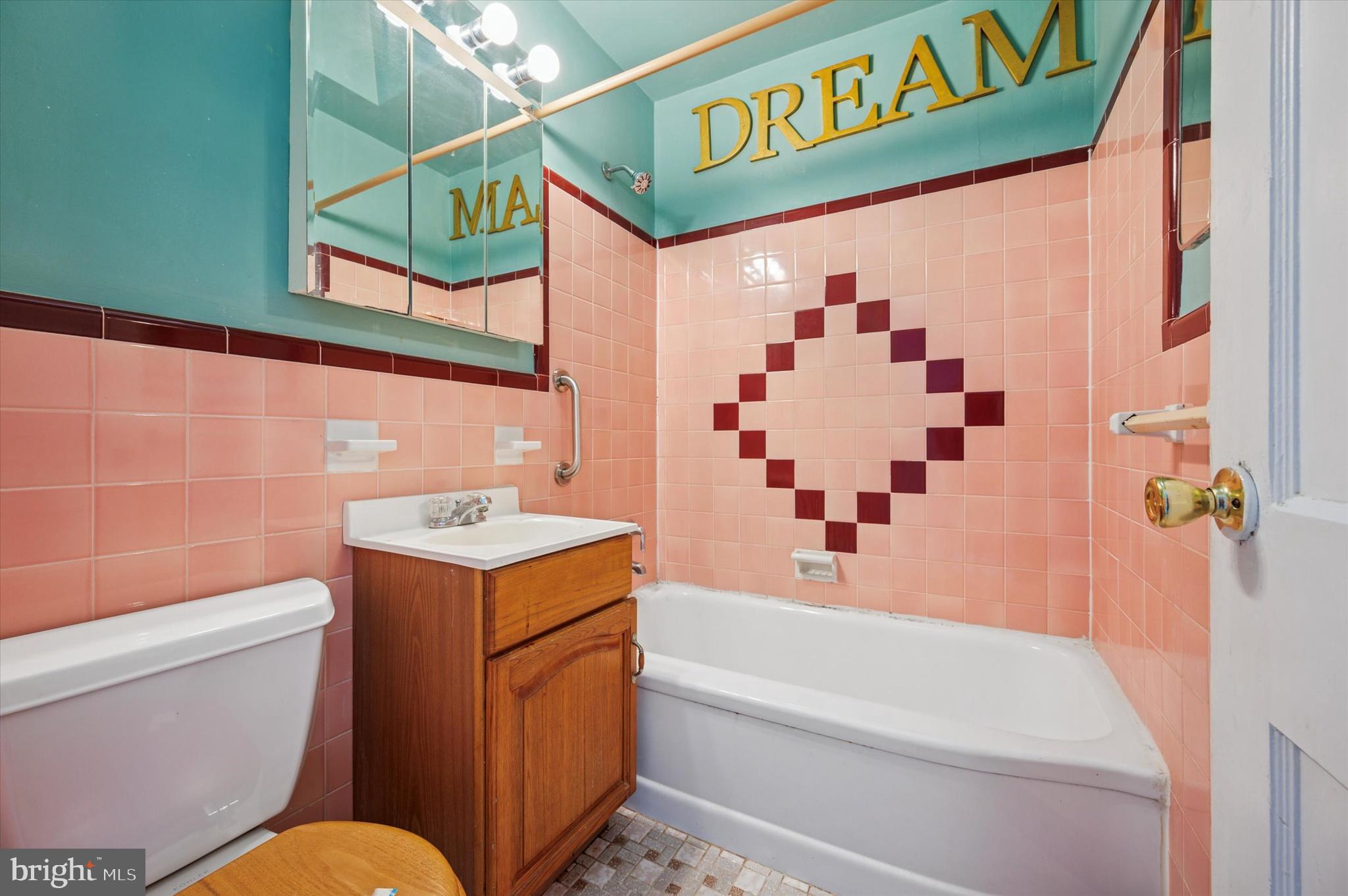 CASTOR GARDENS - Residential