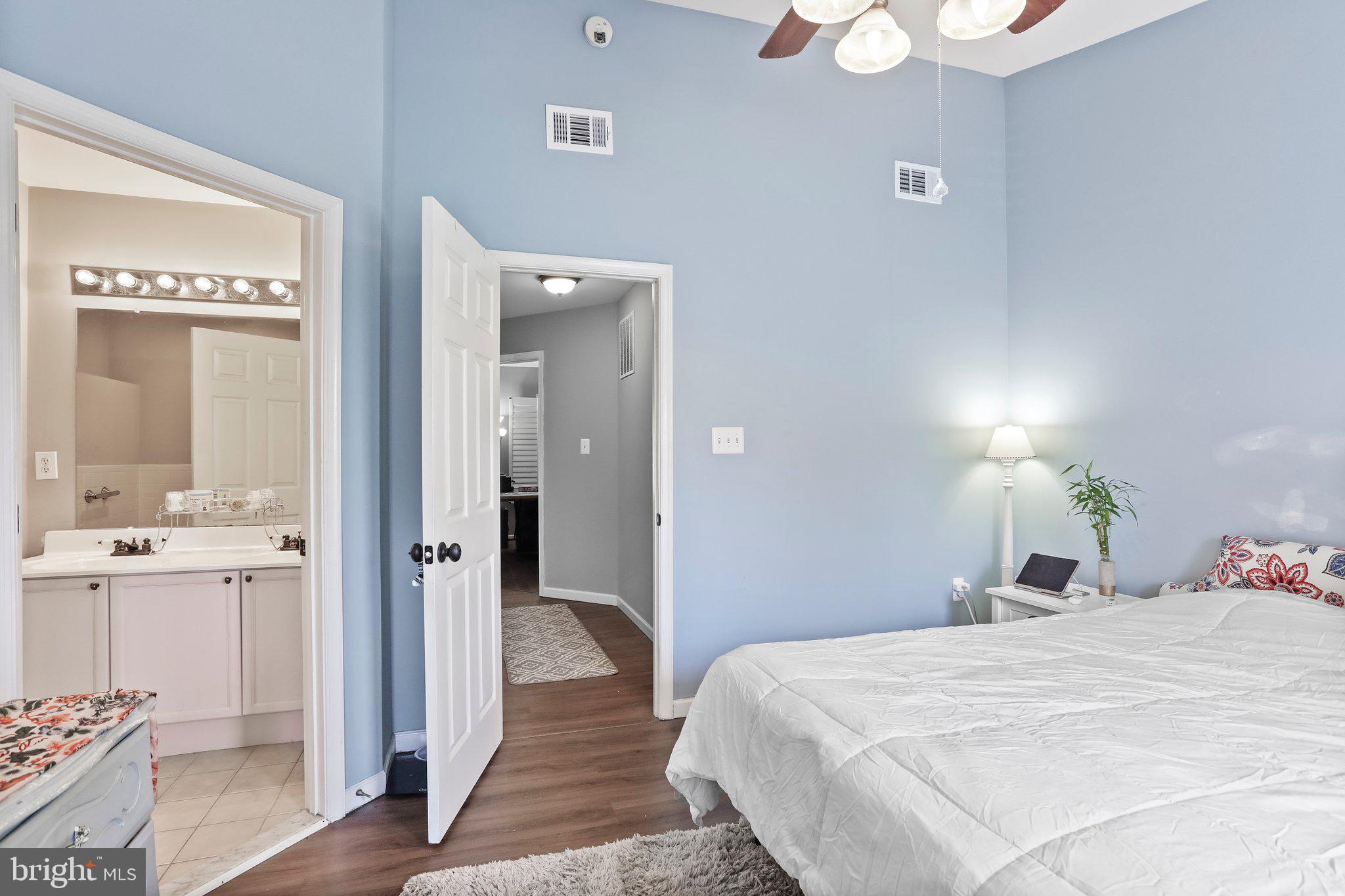 COUNTY GREEN - Residential