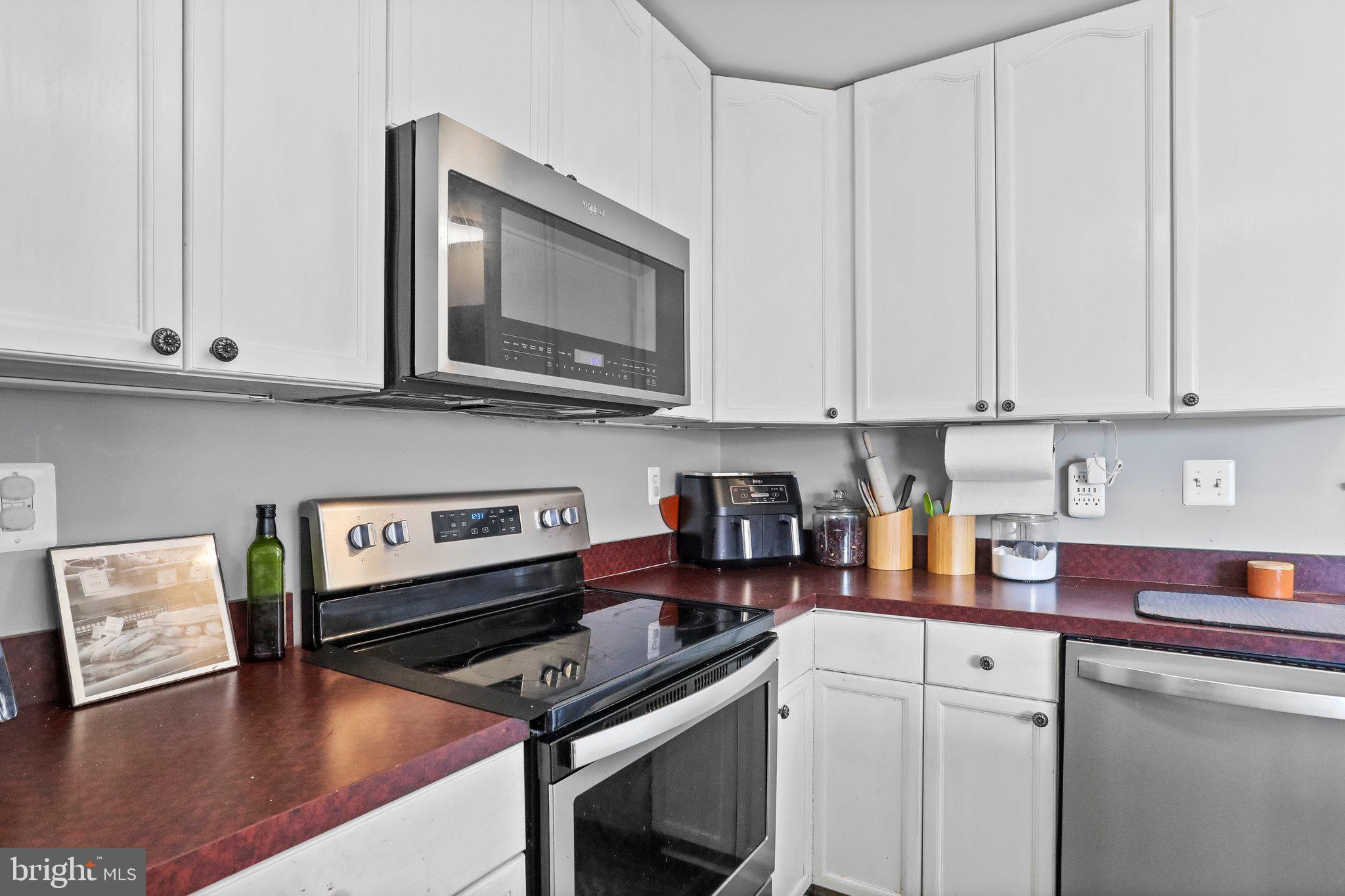 COUNTY GREEN - Residential