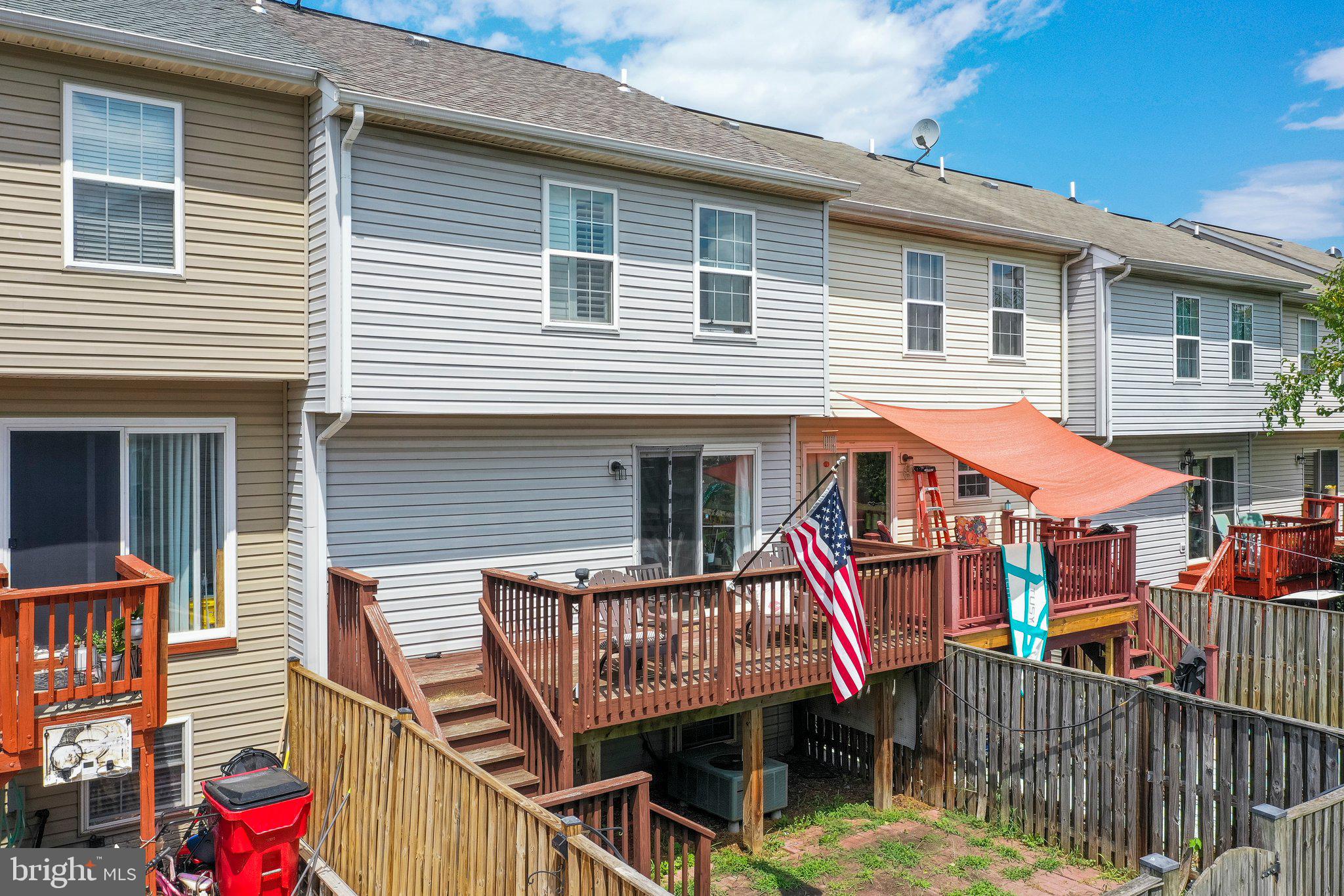 COUNTY GREEN - Residential