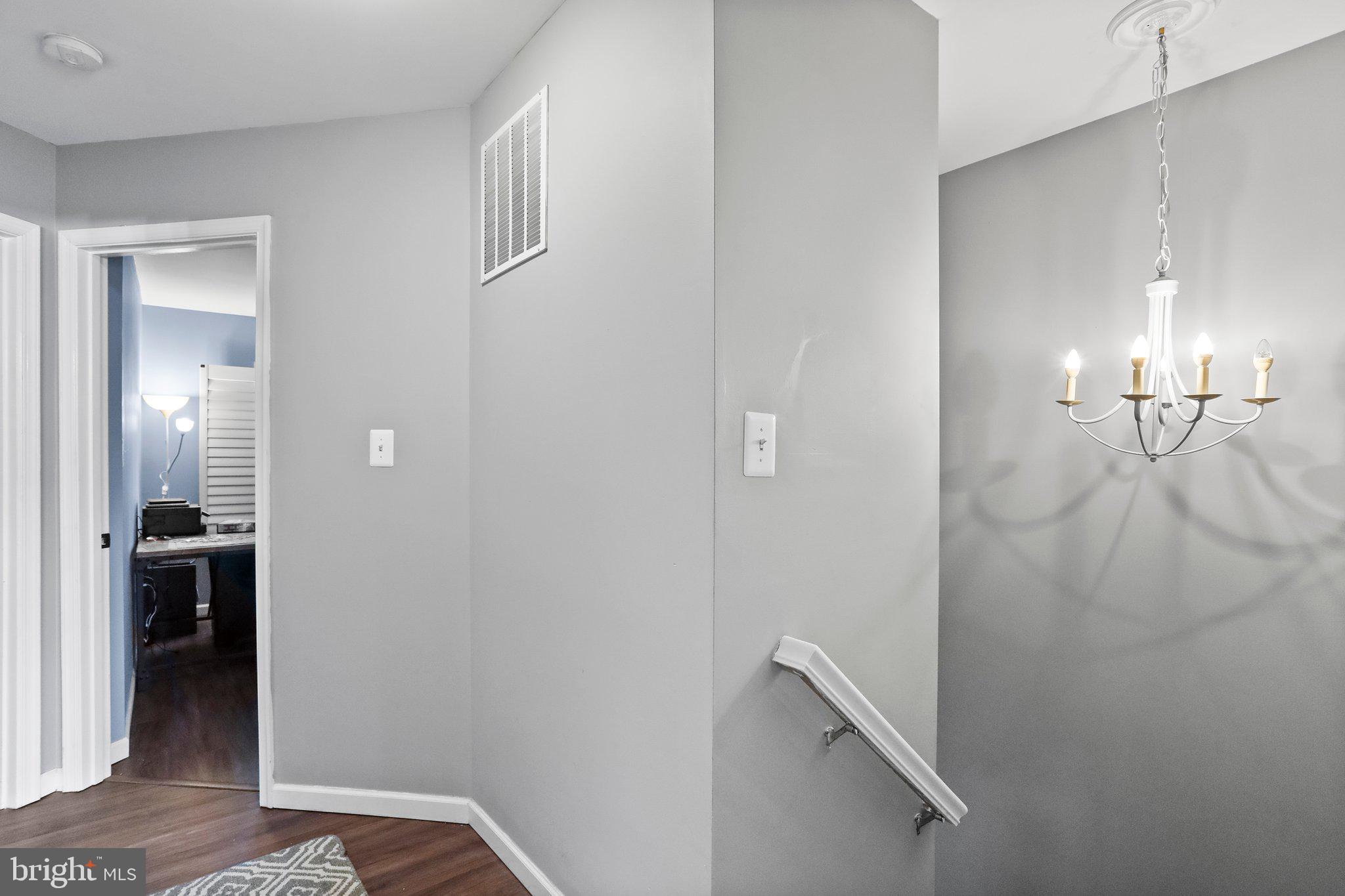 COUNTY GREEN - Residential