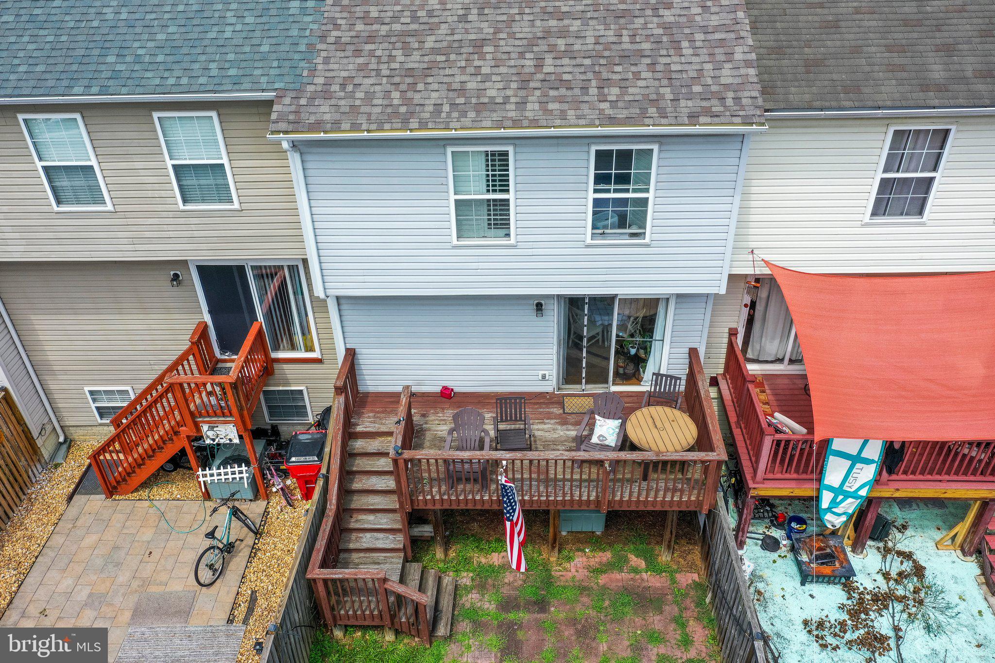 COUNTY GREEN - Residential