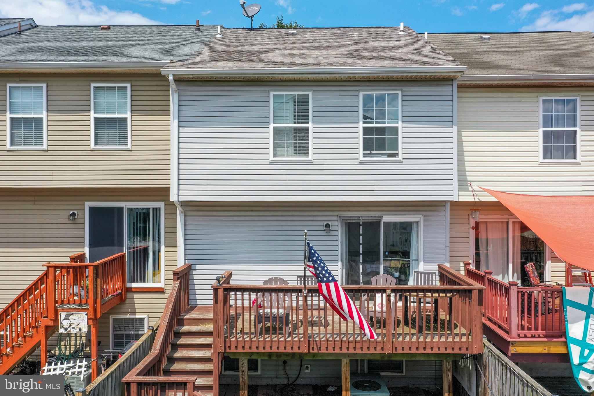 COUNTY GREEN - Residential