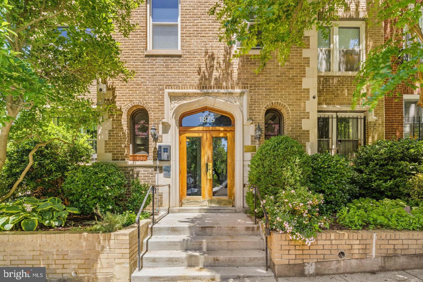 1875 MINTWOOD PLACE NW 36