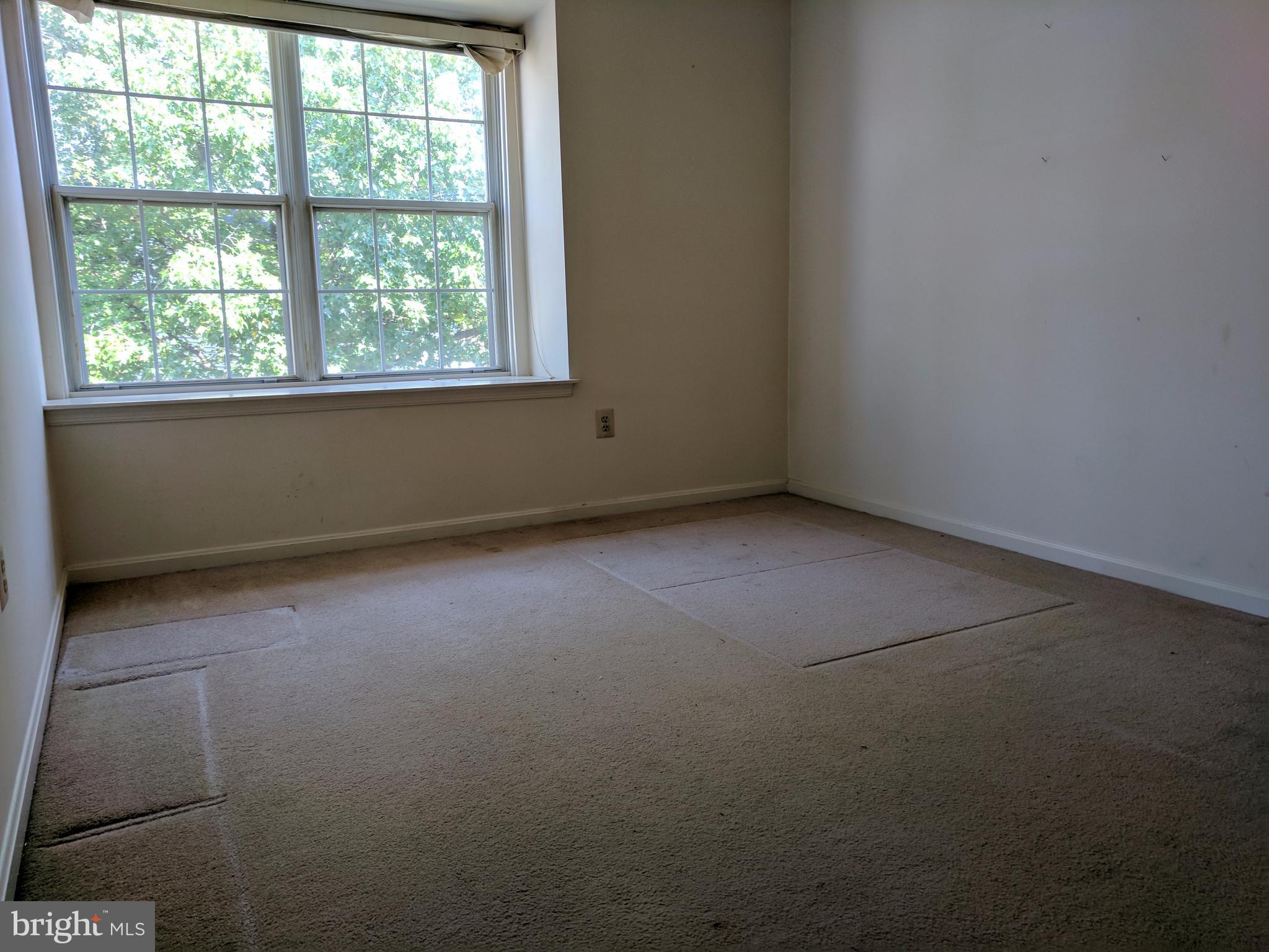 CLUSTERS AT WOODLAWN - Residential