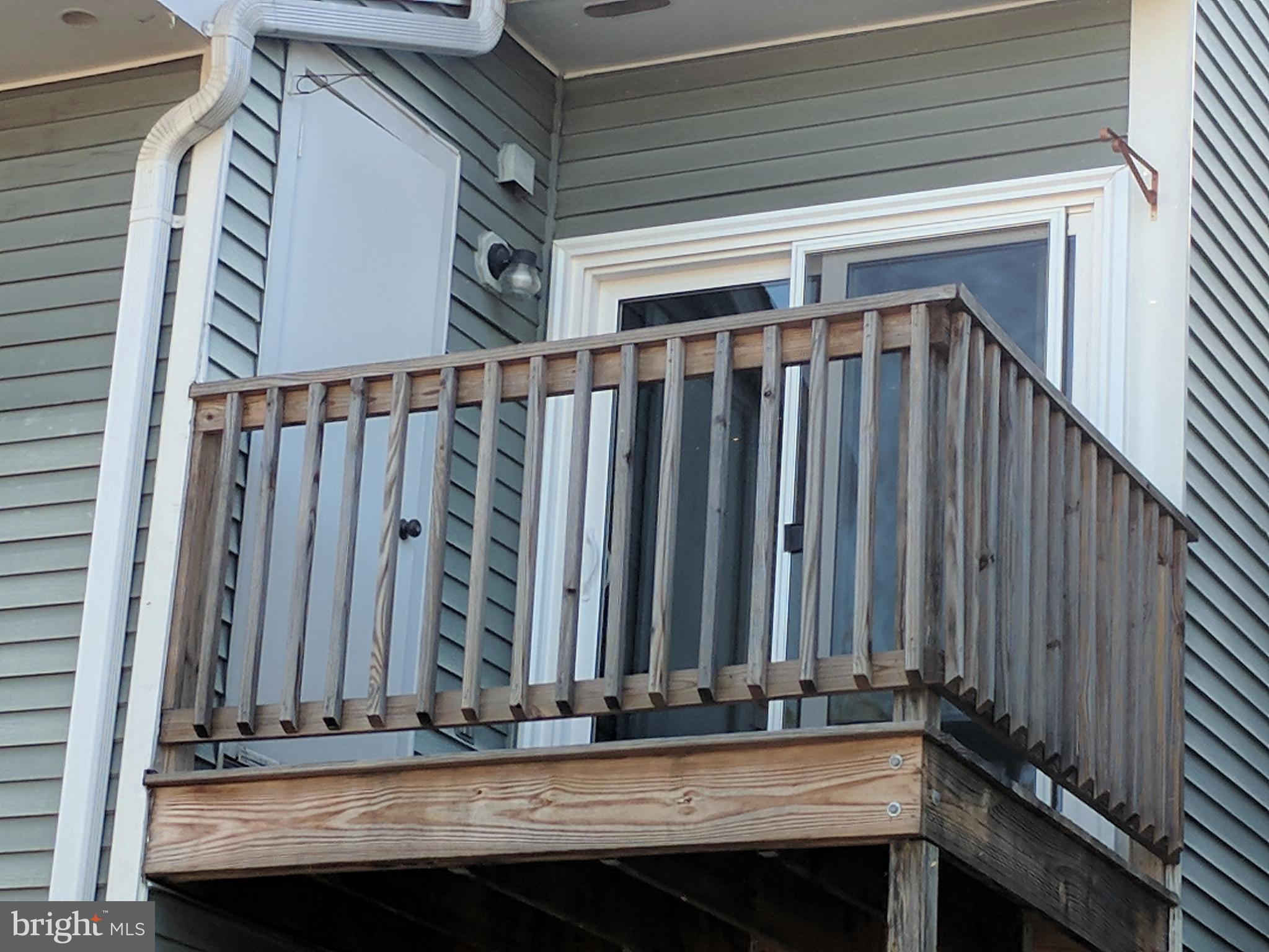 CLUSTERS AT WOODLAWN - Residential