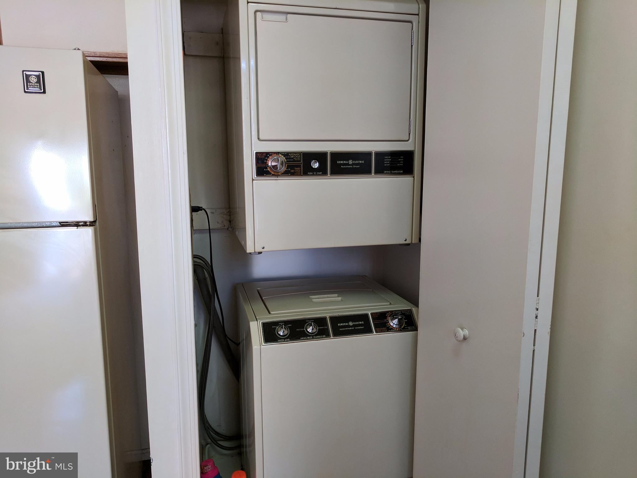 CLUSTERS AT WOODLAWN - Residential