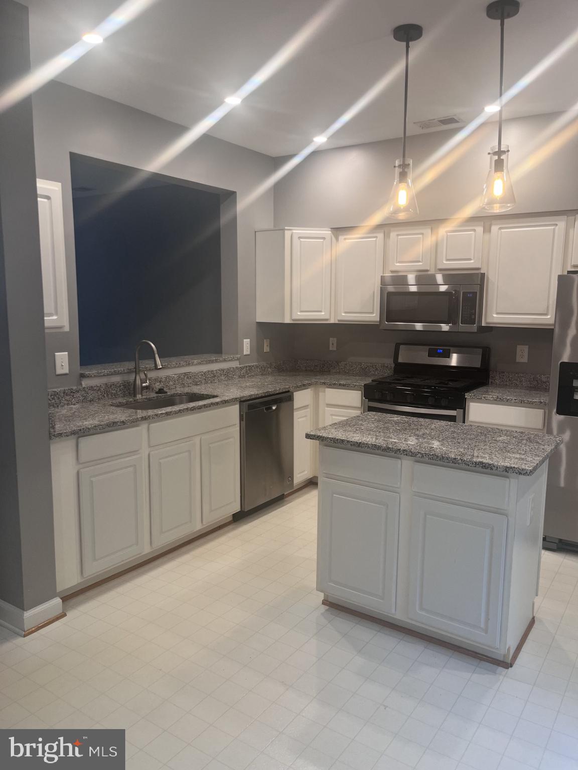 8646 ASPEN GROVE COURT