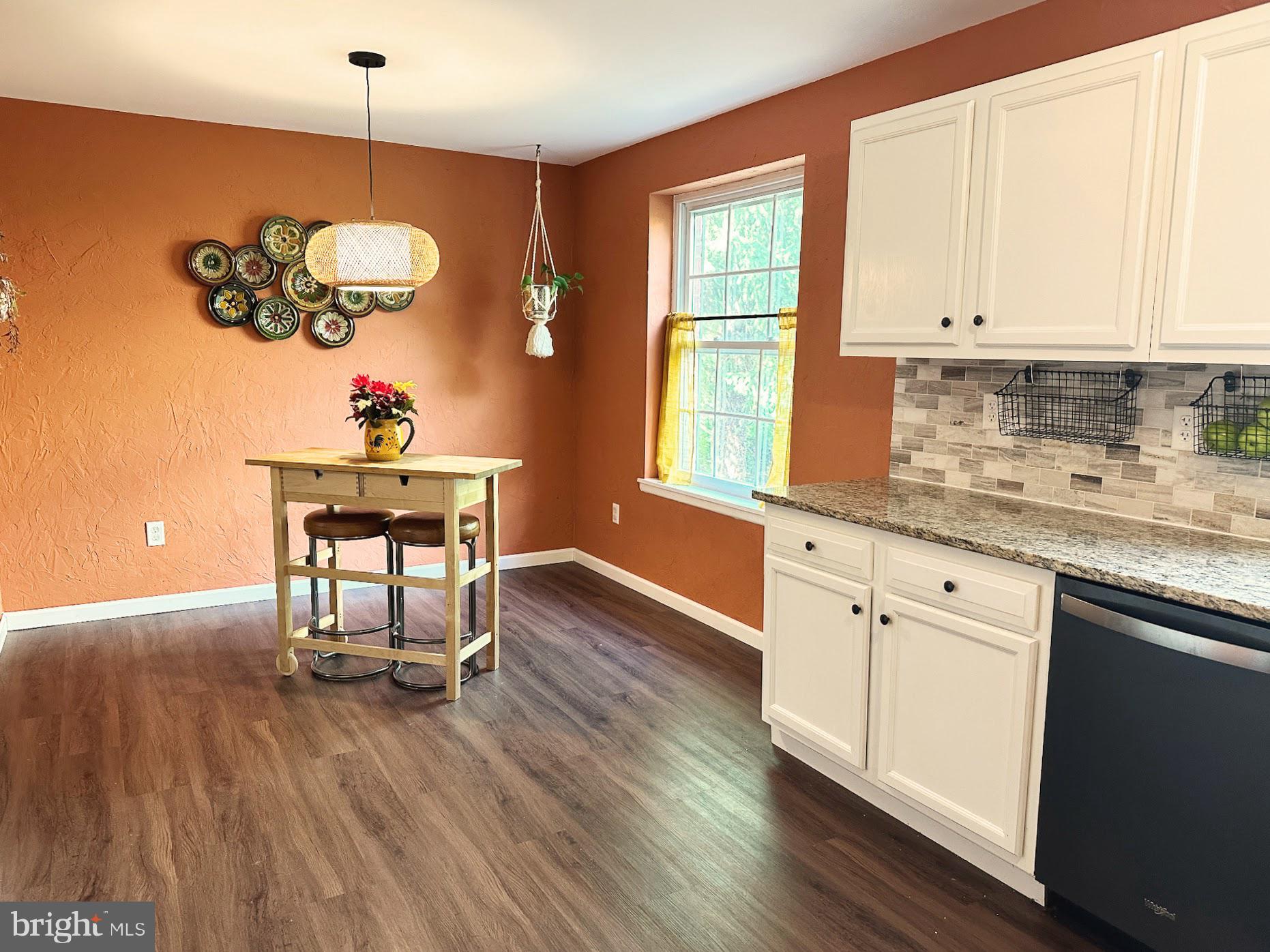KINGS CONTRIVANCE - Residential