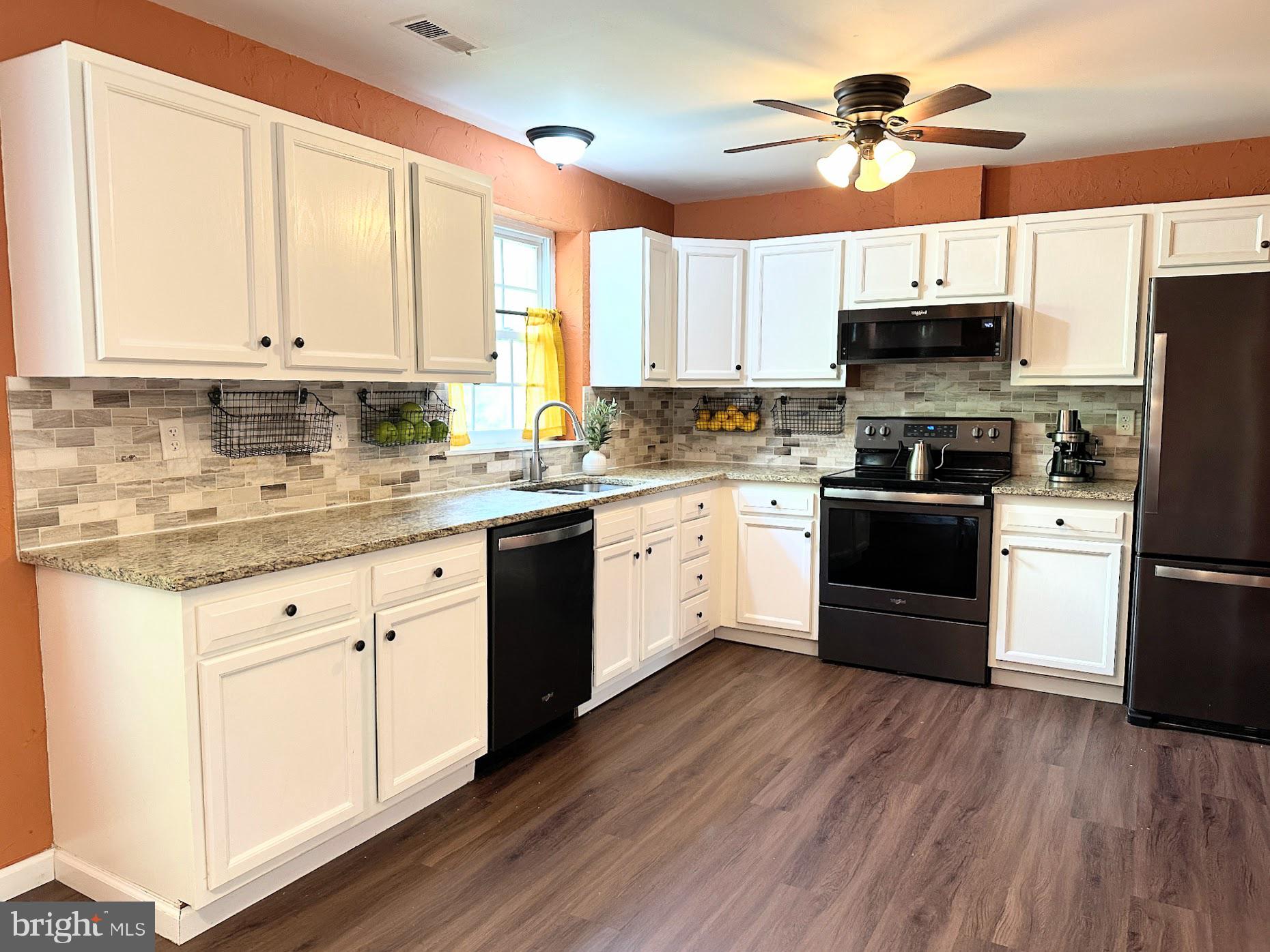 KINGS CONTRIVANCE - Residential