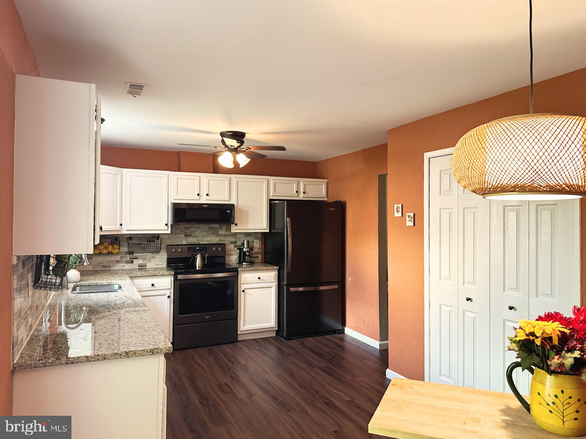 KINGS CONTRIVANCE - Residential