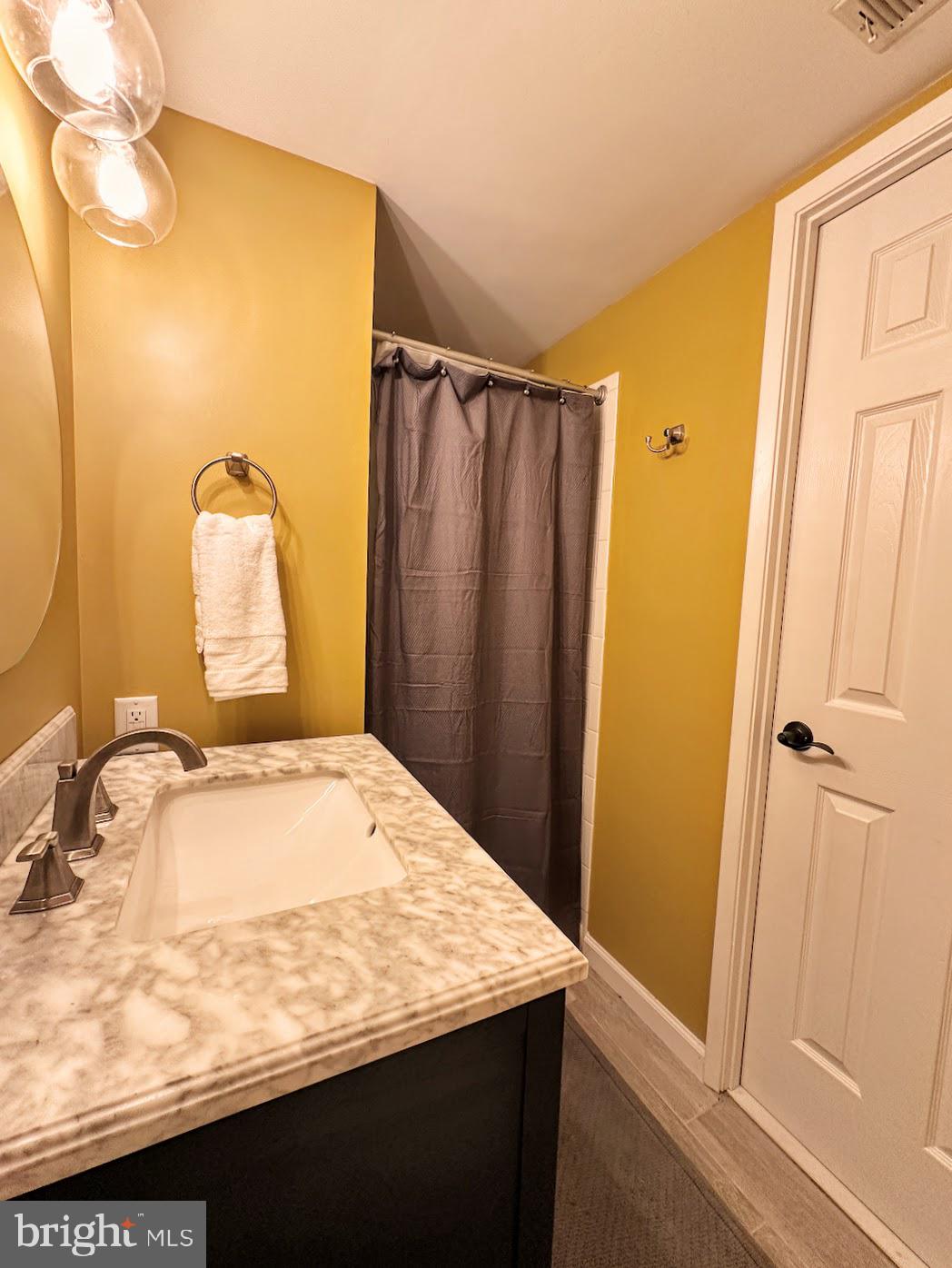 KINGS CONTRIVANCE - Residential