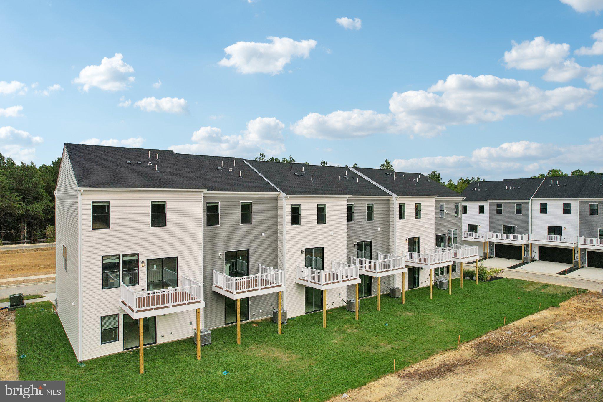 PINEGROVE - Residential