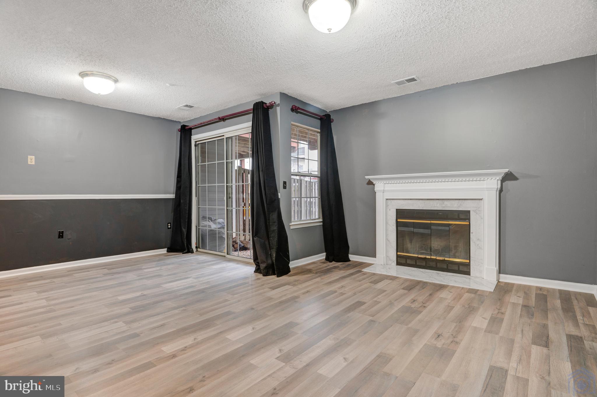 2543 SELKIRK COURT