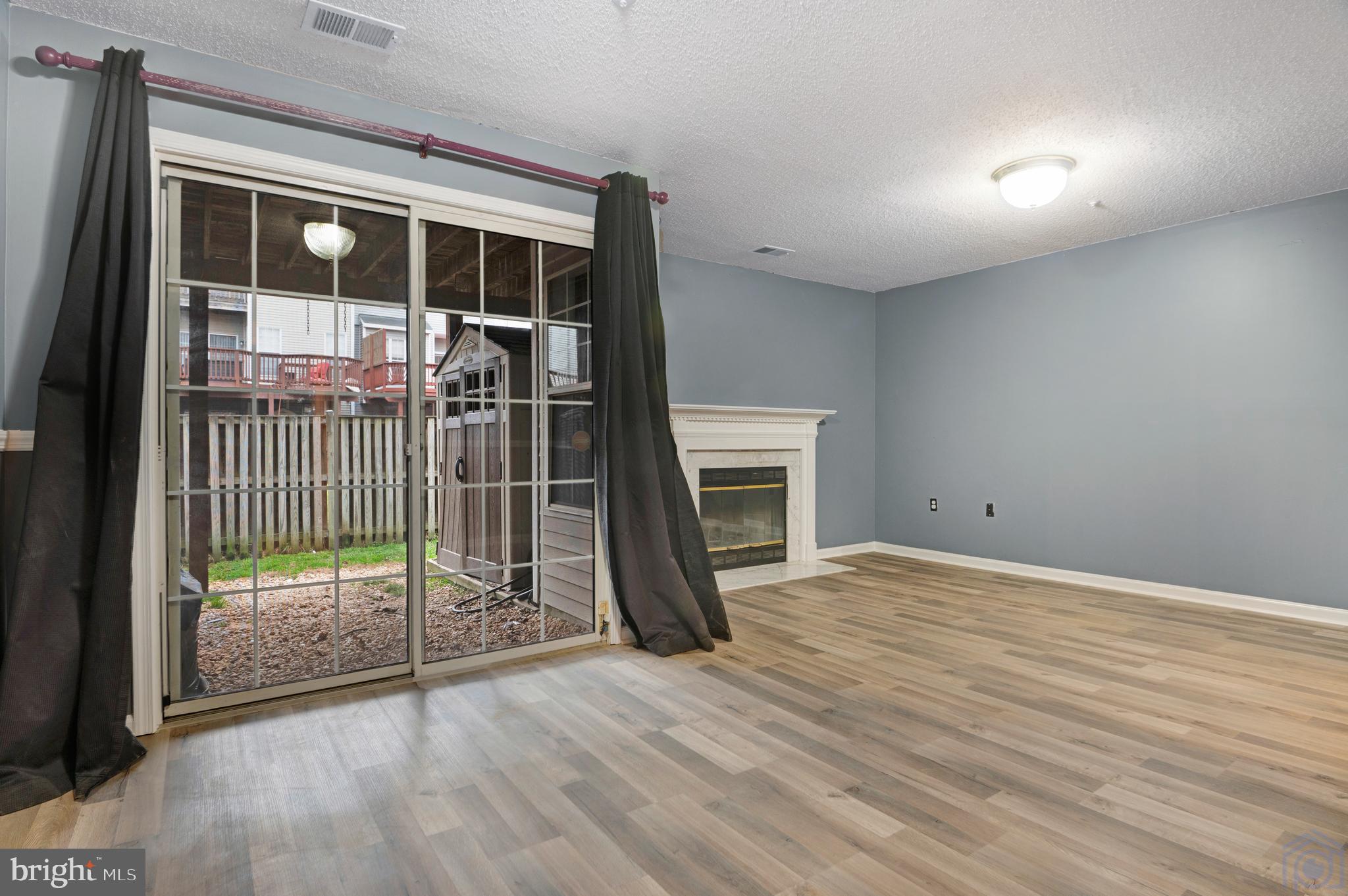 2543 SELKIRK COURT