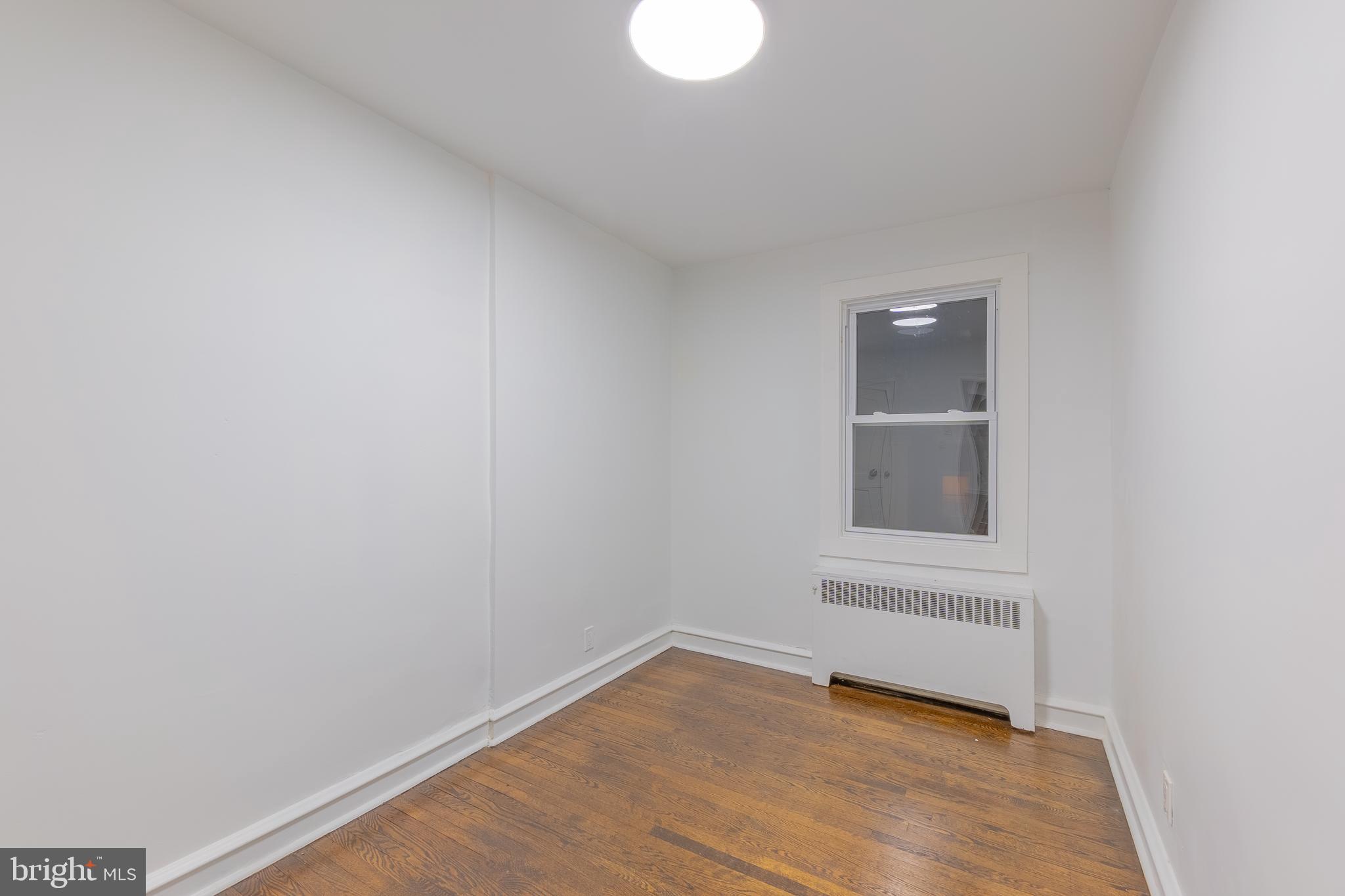 EAST OAK LANE - Residential