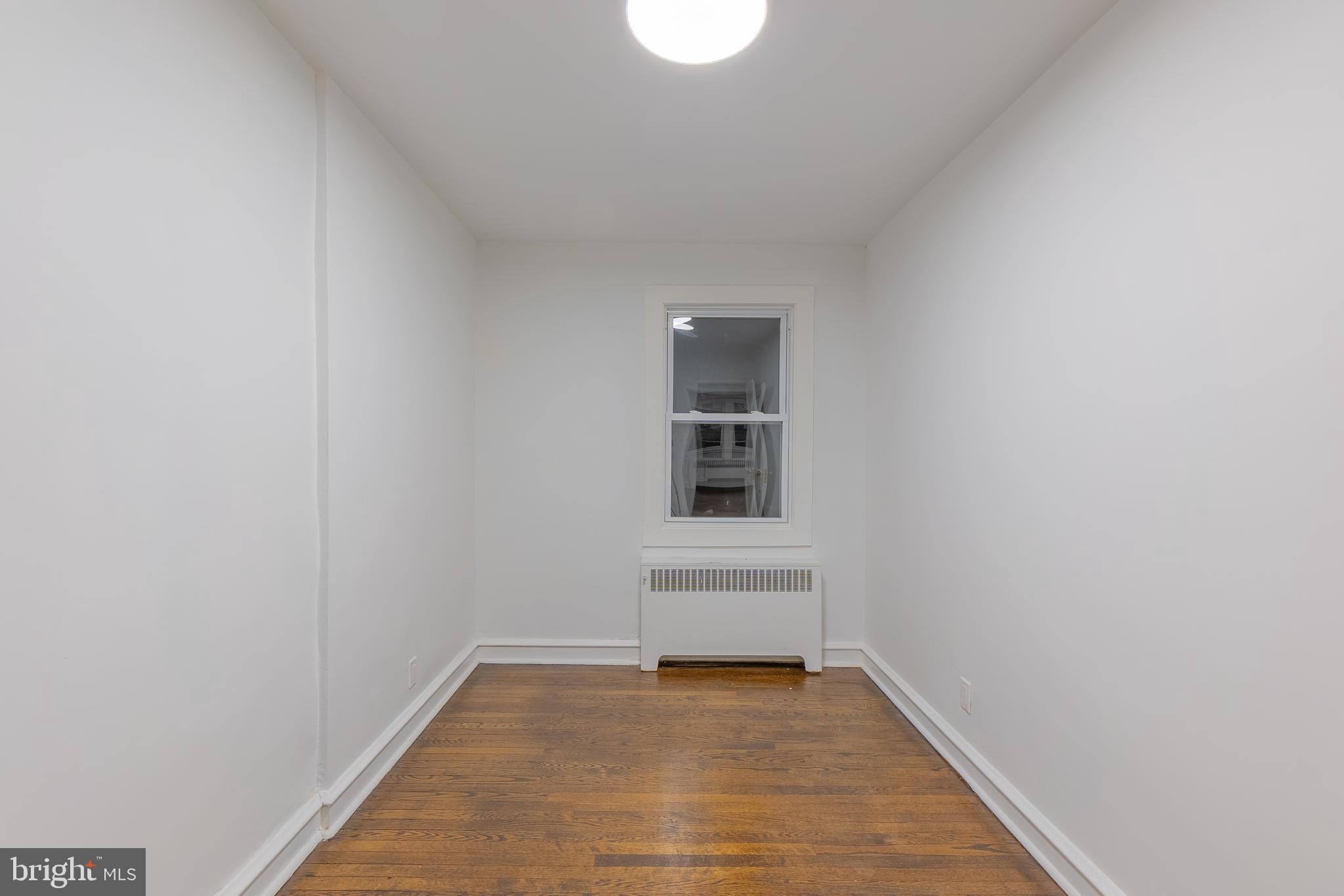 EAST OAK LANE - Residential