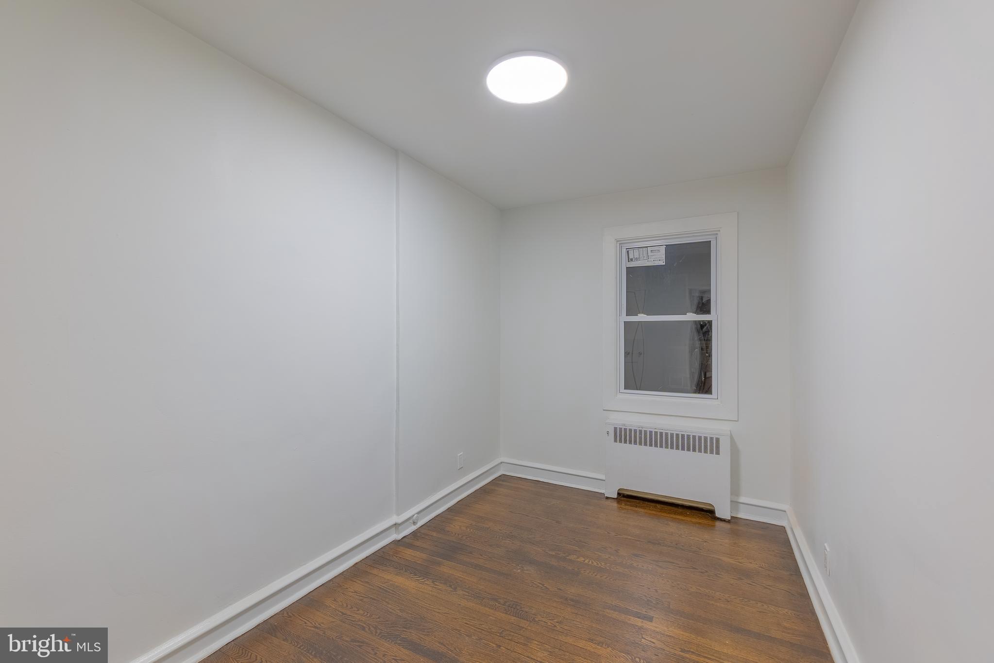 EAST OAK LANE - Residential