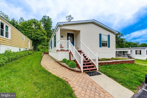 365 E CHERRY ROAD LOT 8 QUAKERTOWN PA 18951