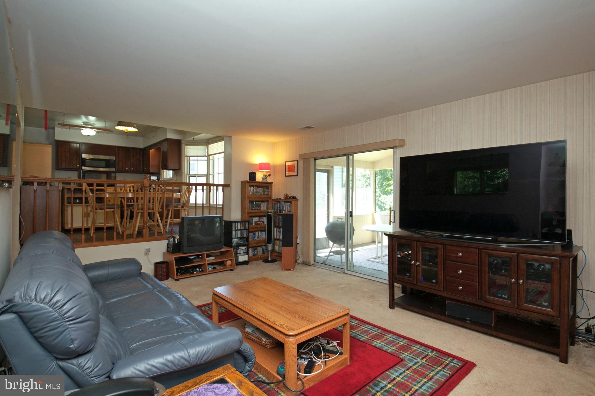 FOX MILL ESTATES - Residential