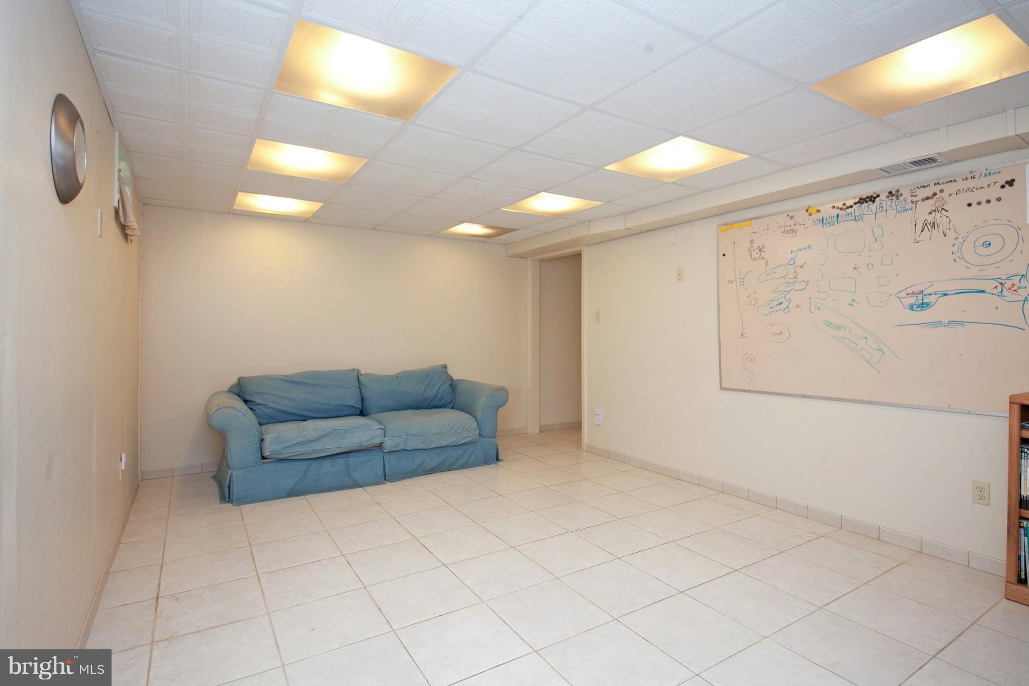 FOX MILL ESTATES - Residential