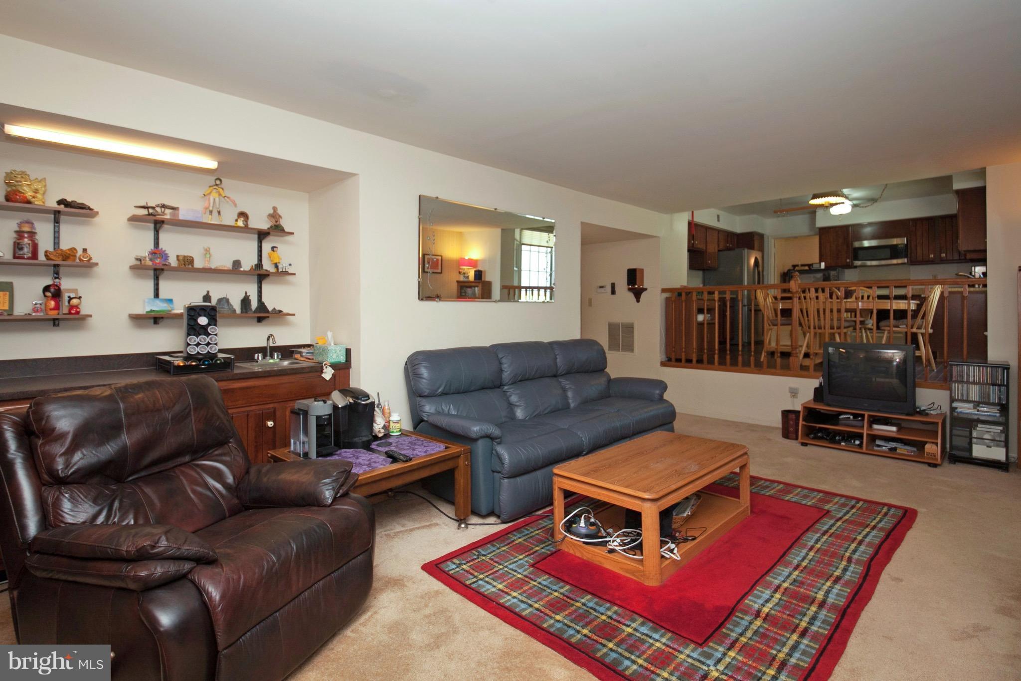 FOX MILL ESTATES - Residential