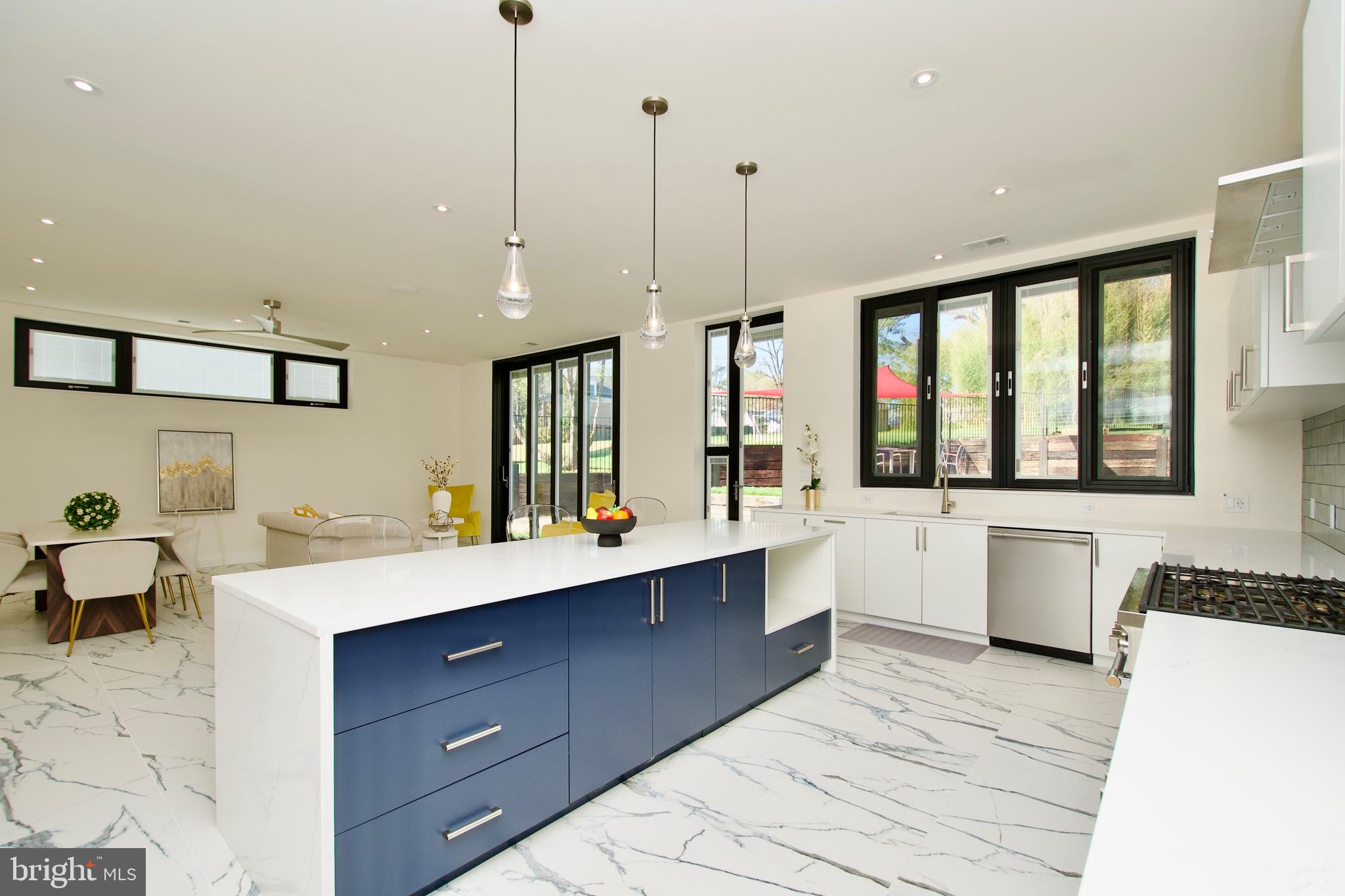 PIMMIT HILLS - Residential