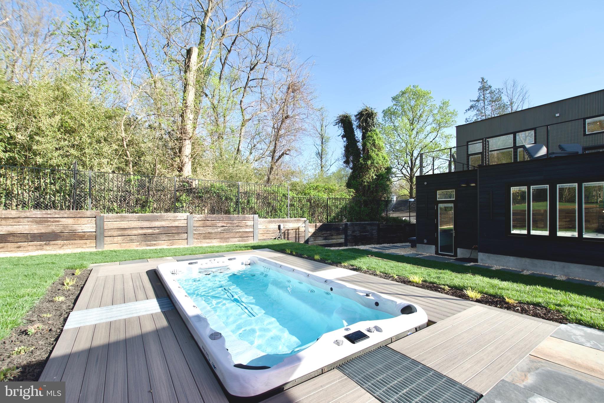 PIMMIT HILLS - Residential