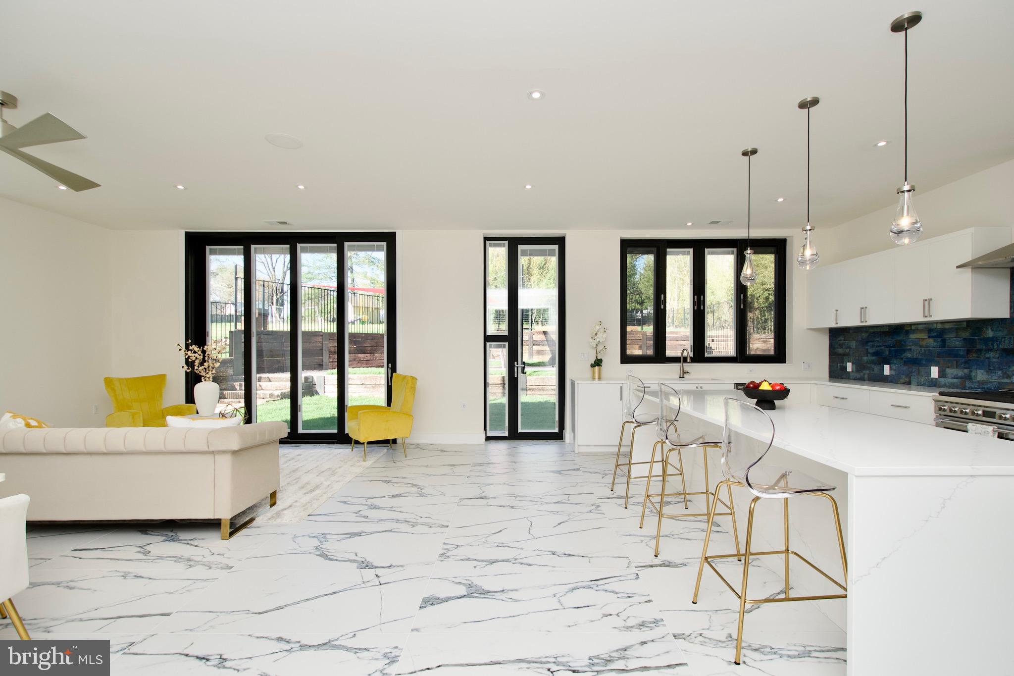 PIMMIT HILLS - Residential