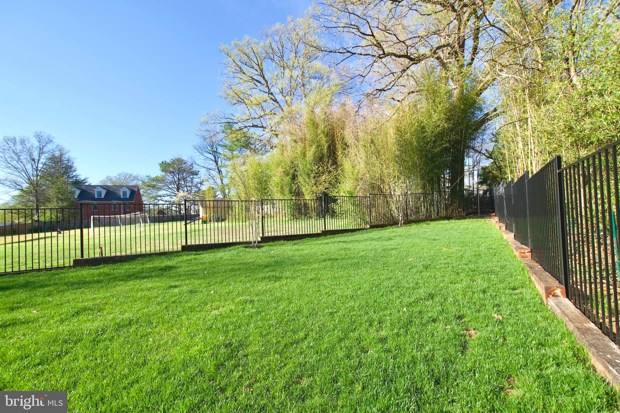 PIMMIT HILLS - Residential