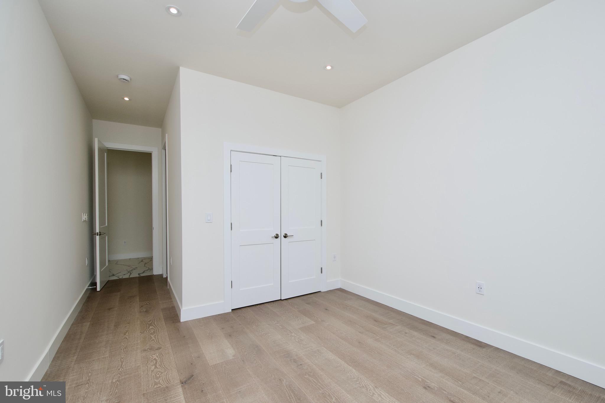 PIMMIT HILLS - Residential