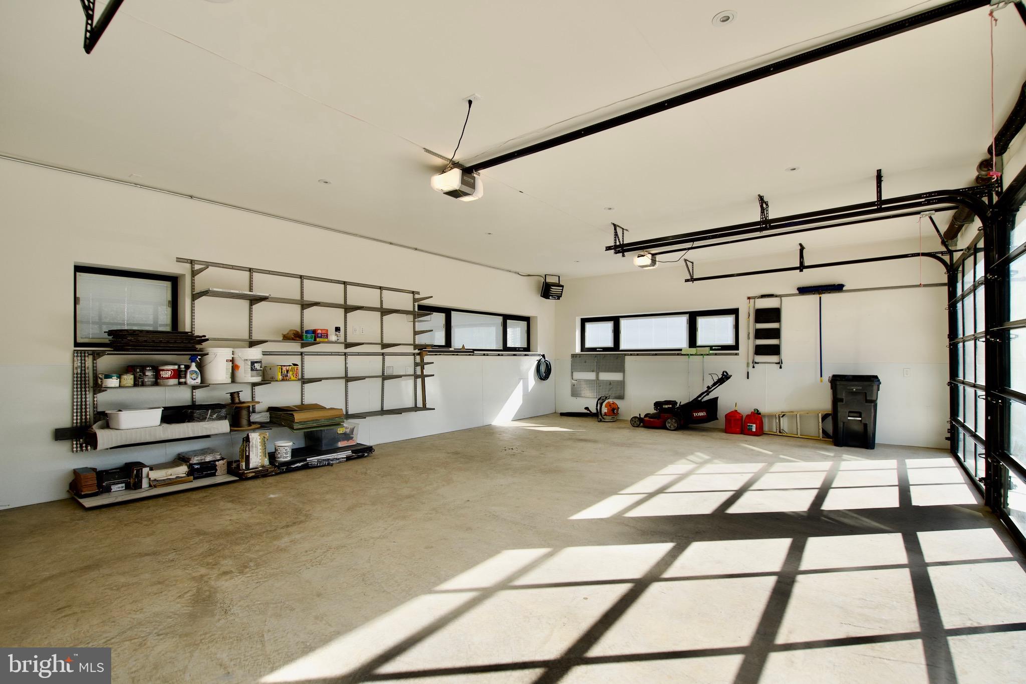 PIMMIT HILLS - Residential