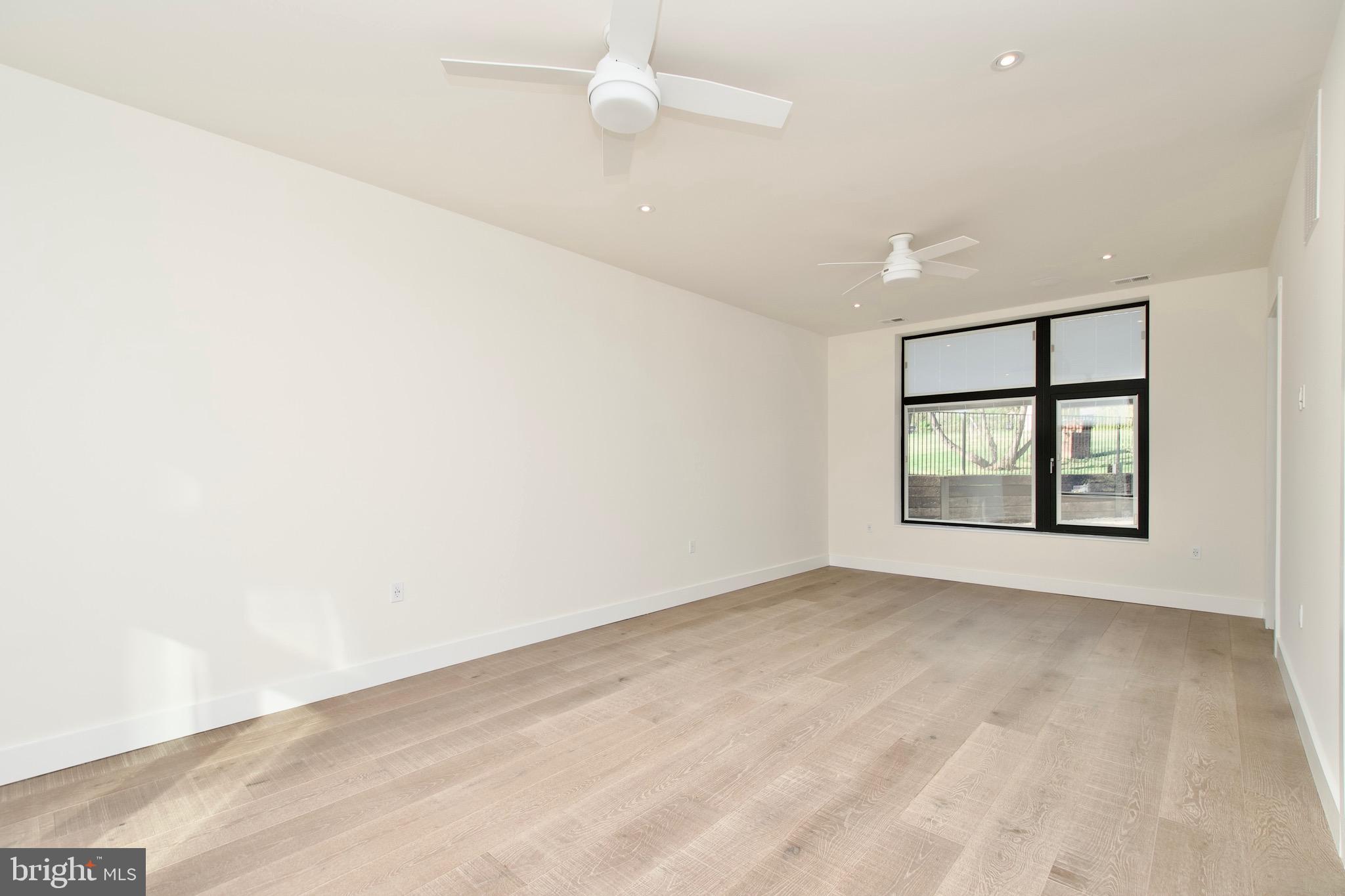 PIMMIT HILLS - Residential